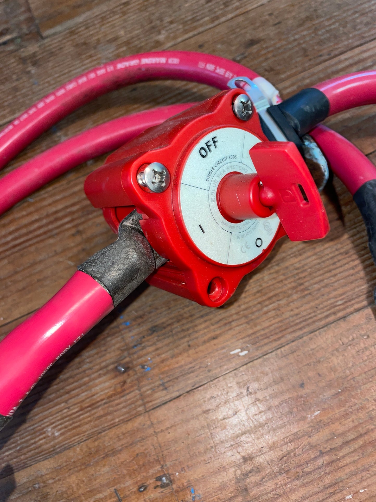 Single Circuit Blue Sea Systems Battery Switch With about 8’ Copper Wiring