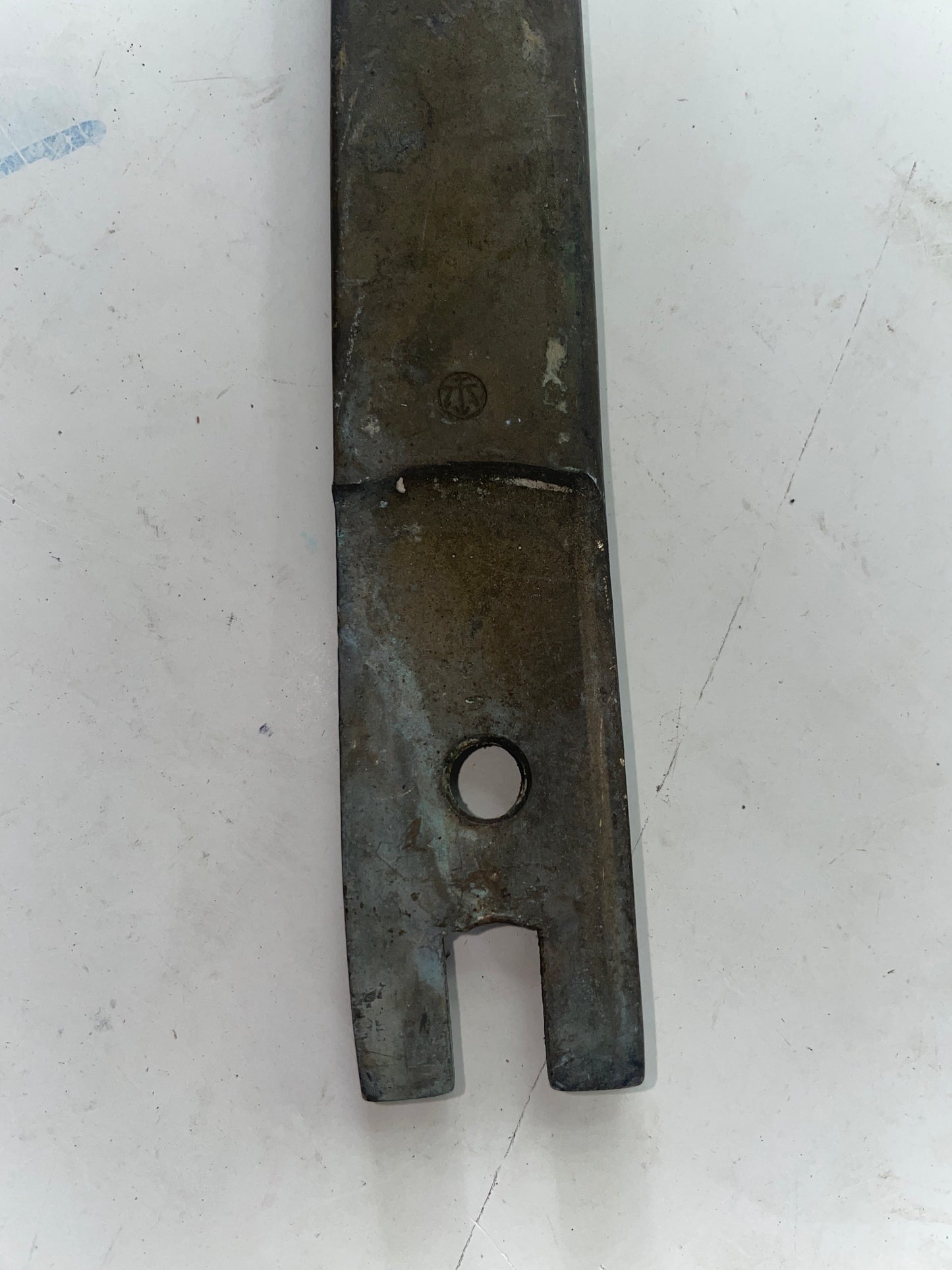 Vintage Bronze Merriman 8” - 1 1/8” Insert Handle