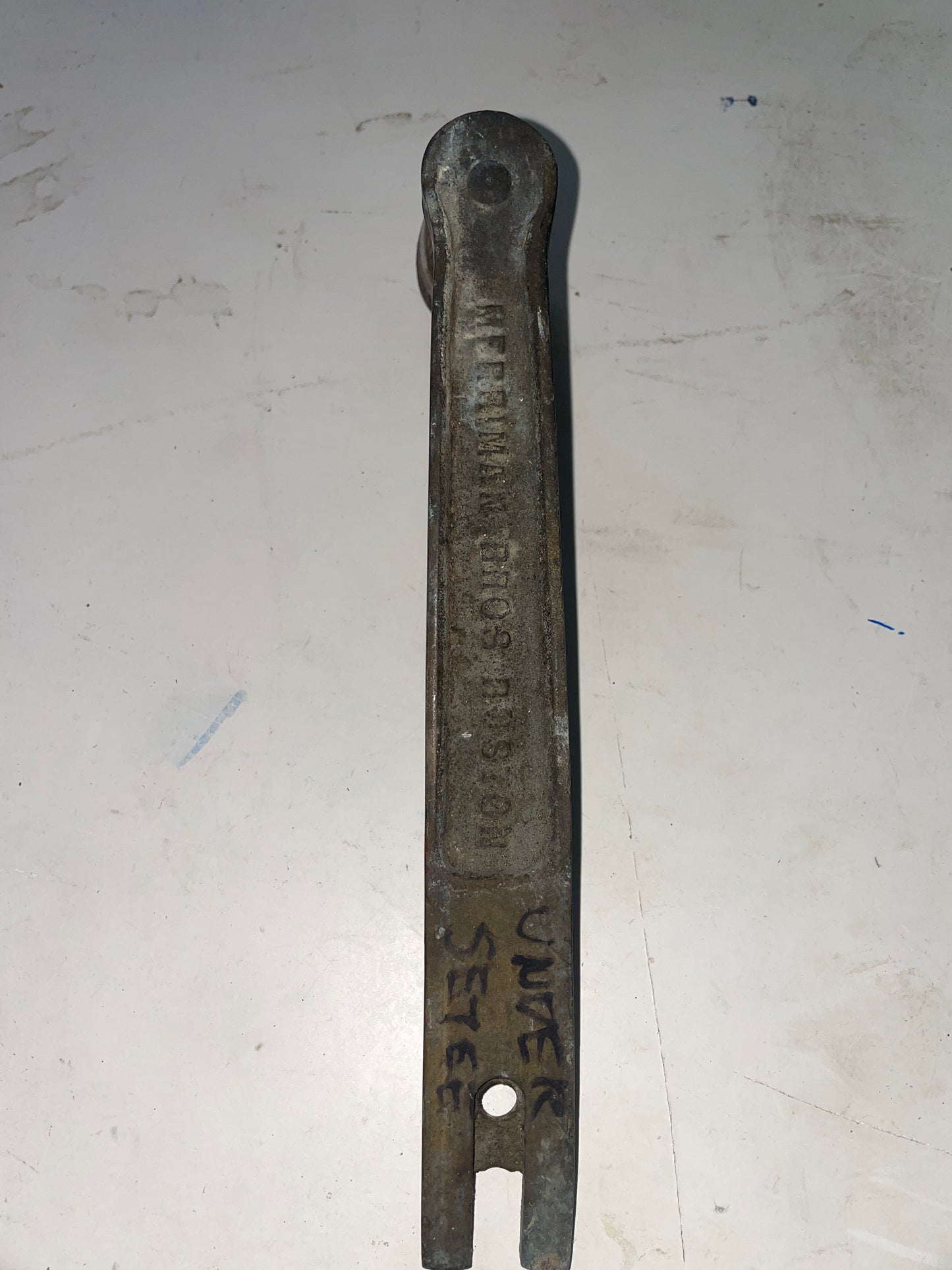 Vintage Bronze Merriman 8” - 1 1/8” Insert Handle