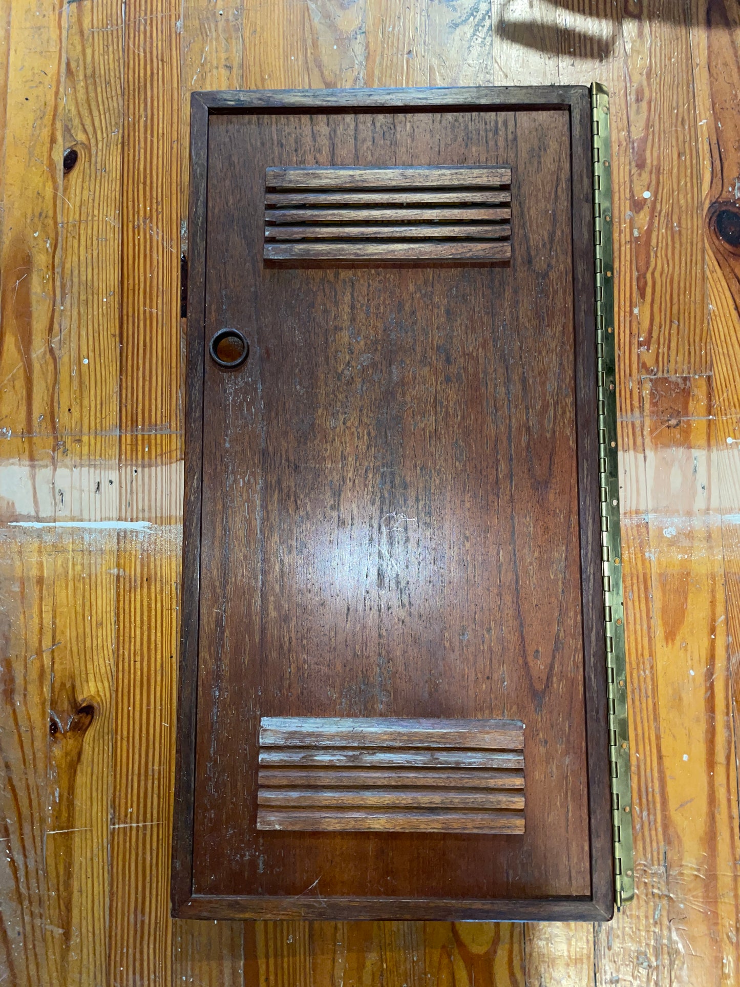 Interior Door Off Sabre 42- 28 1/2” L x 14 3/8” W x 3/4” Thick #162