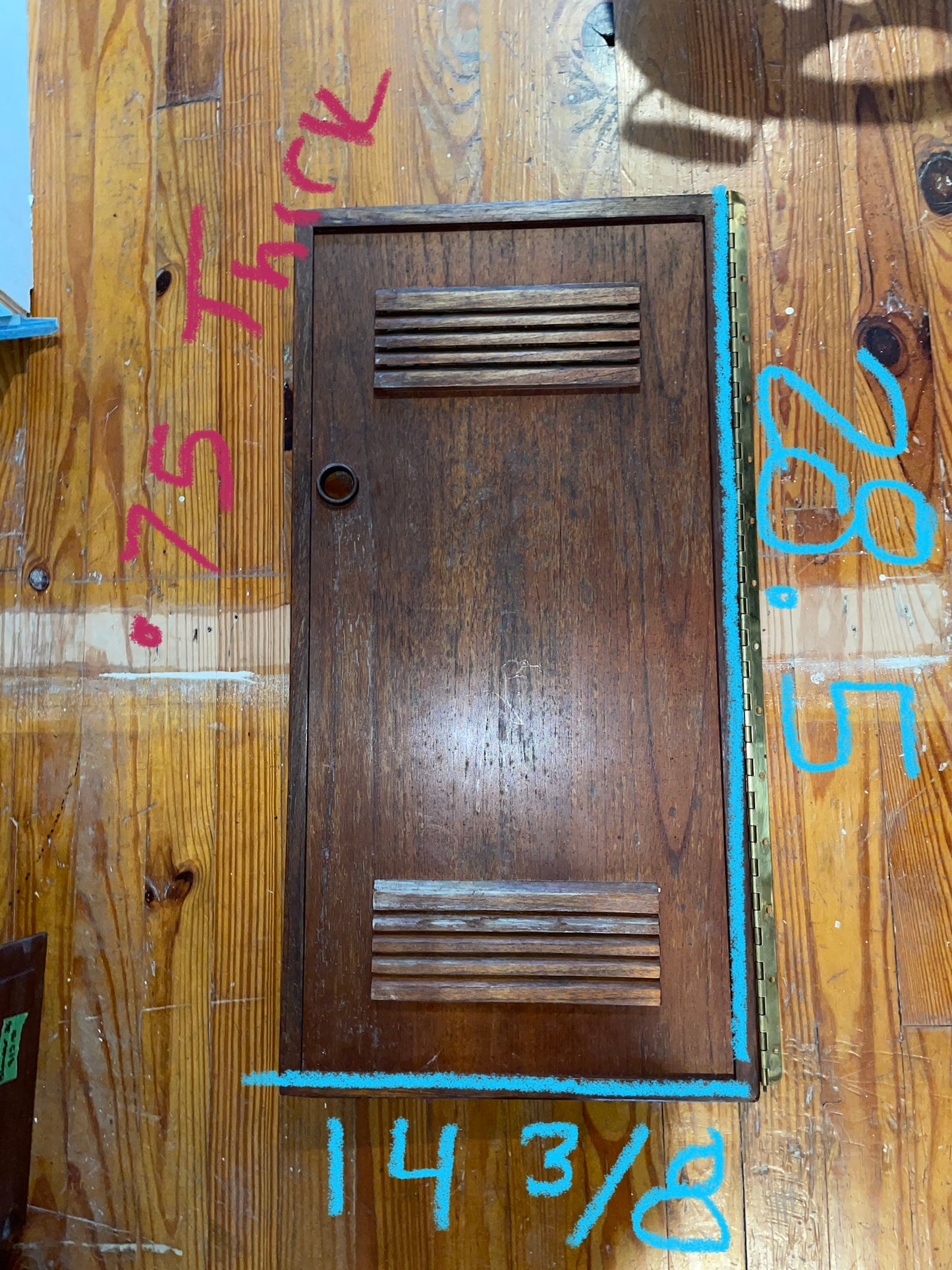 Interior Door Off Sabre 42- 28 1/2” L x 14 3/8” W x 3/4” Thick #162