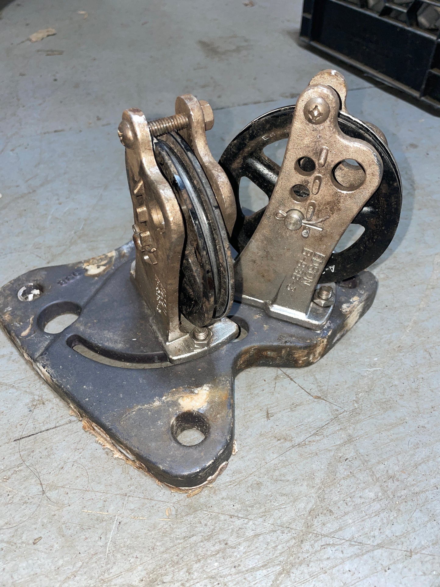 Edson 4” Aluminum A-2397 Steering Pulley System