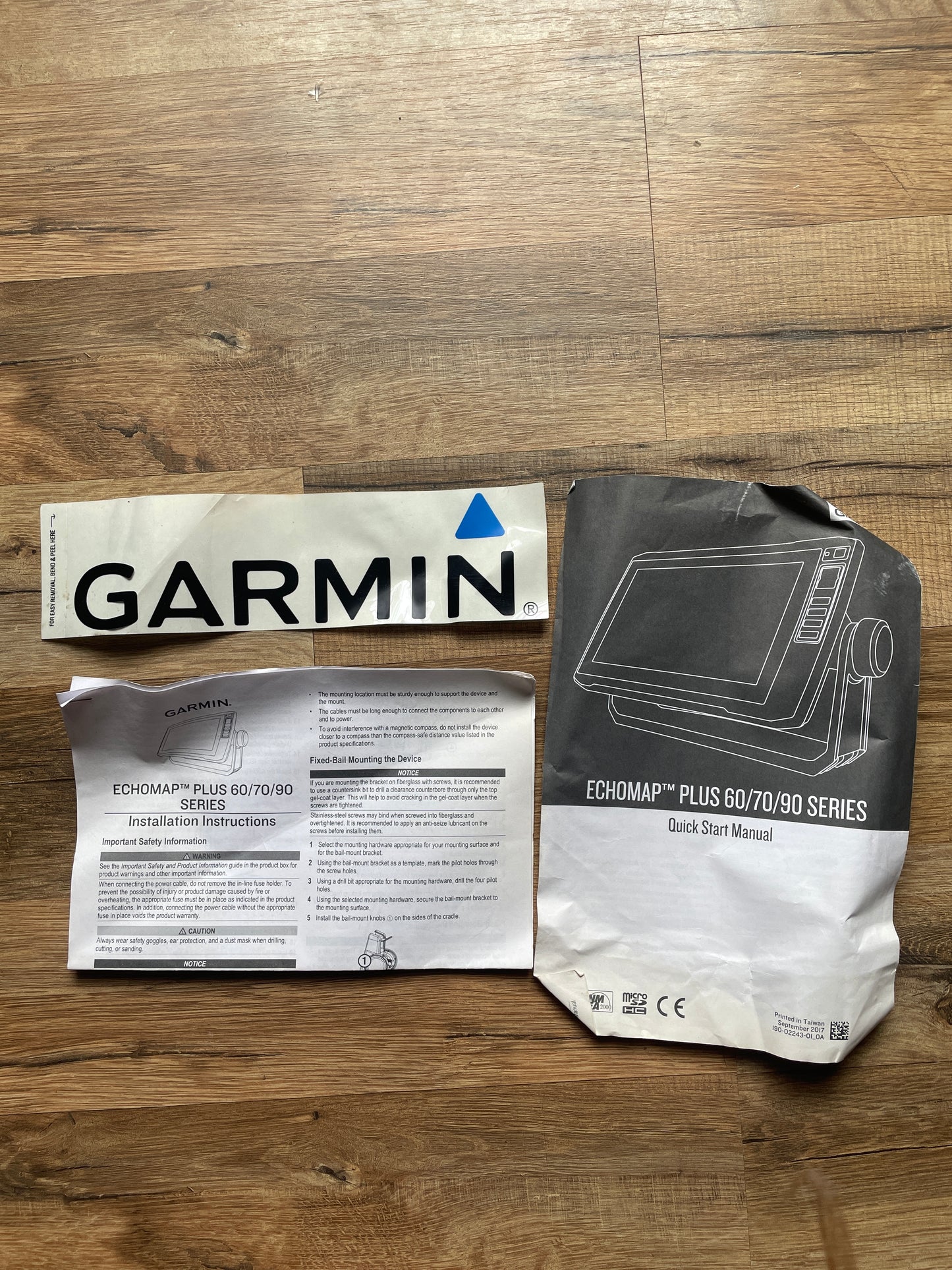Garmin Echomap 70/90 Series GPS With Connector & Manual
