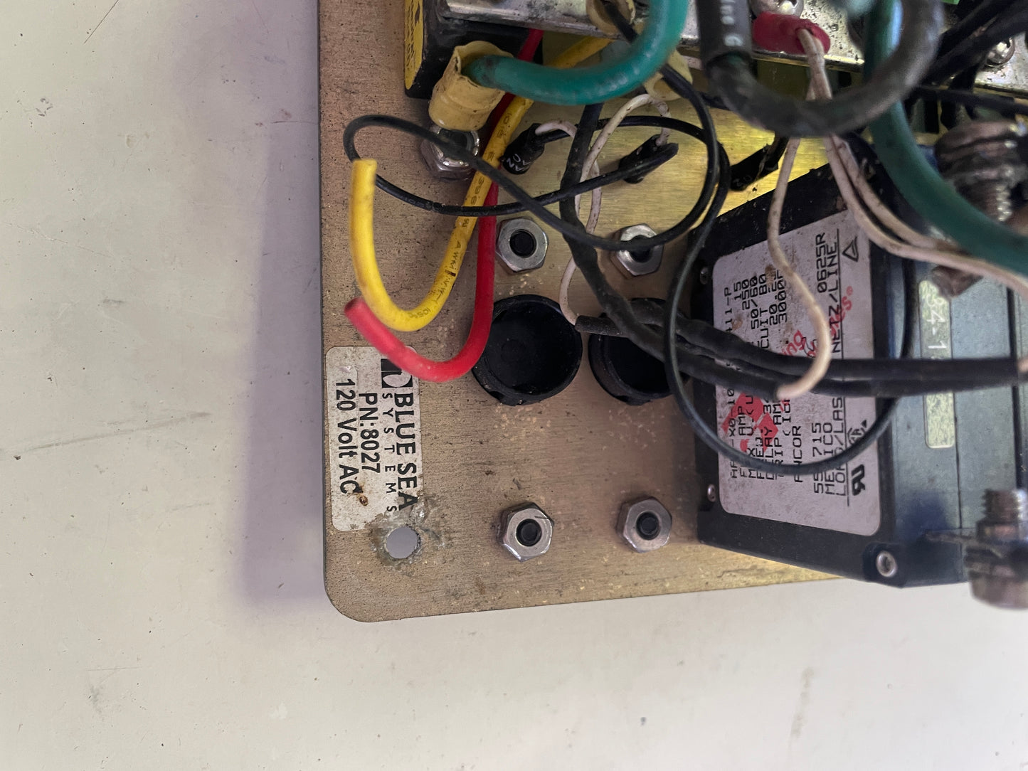 Blue Sea Systems 8 Switch (6 Installed) 120VAC/60 HZ Distribution Panel