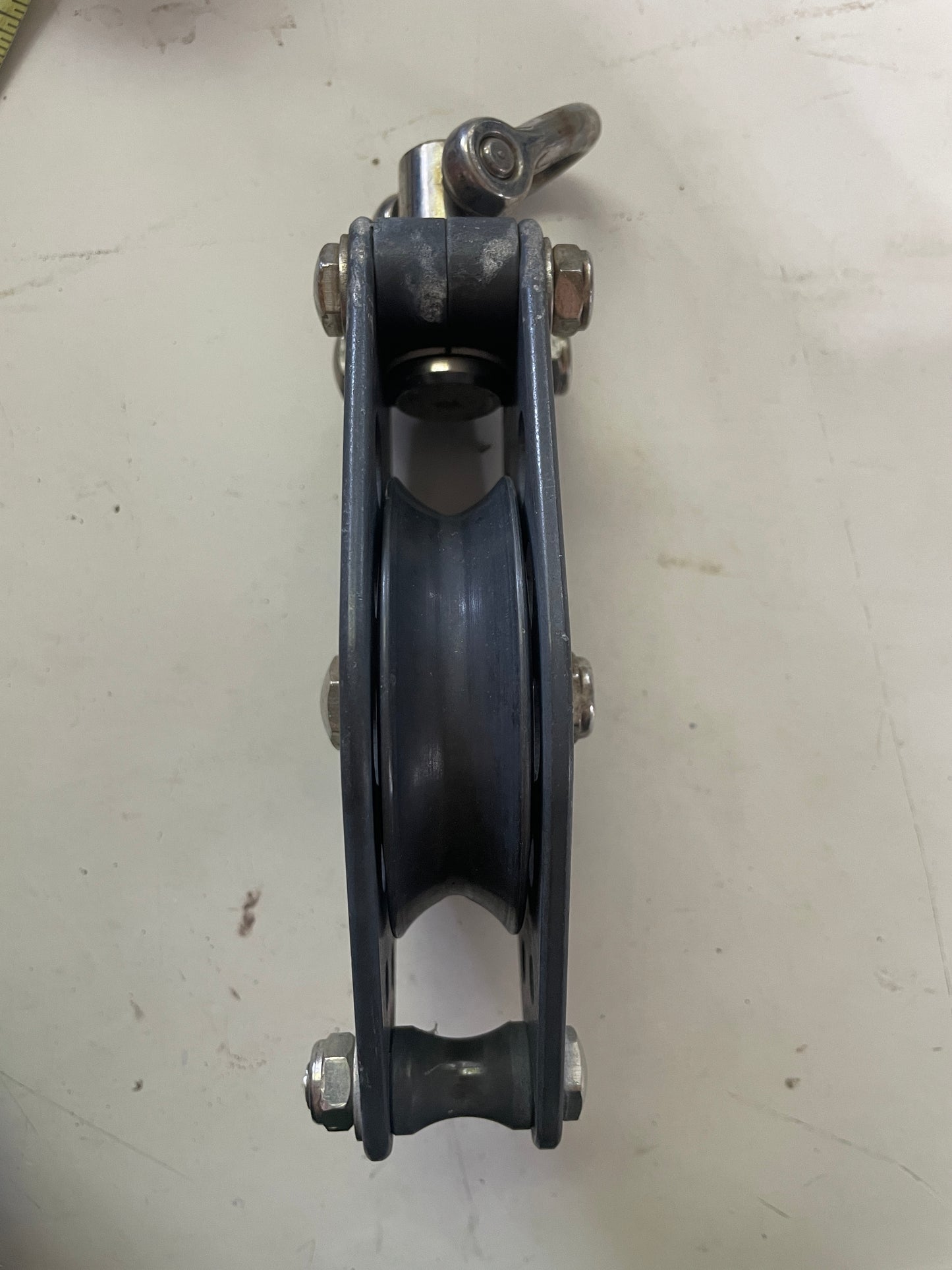 Harken Big Boat Single 3” Sheaved Swivel Block With Shackle - 9/16” Line