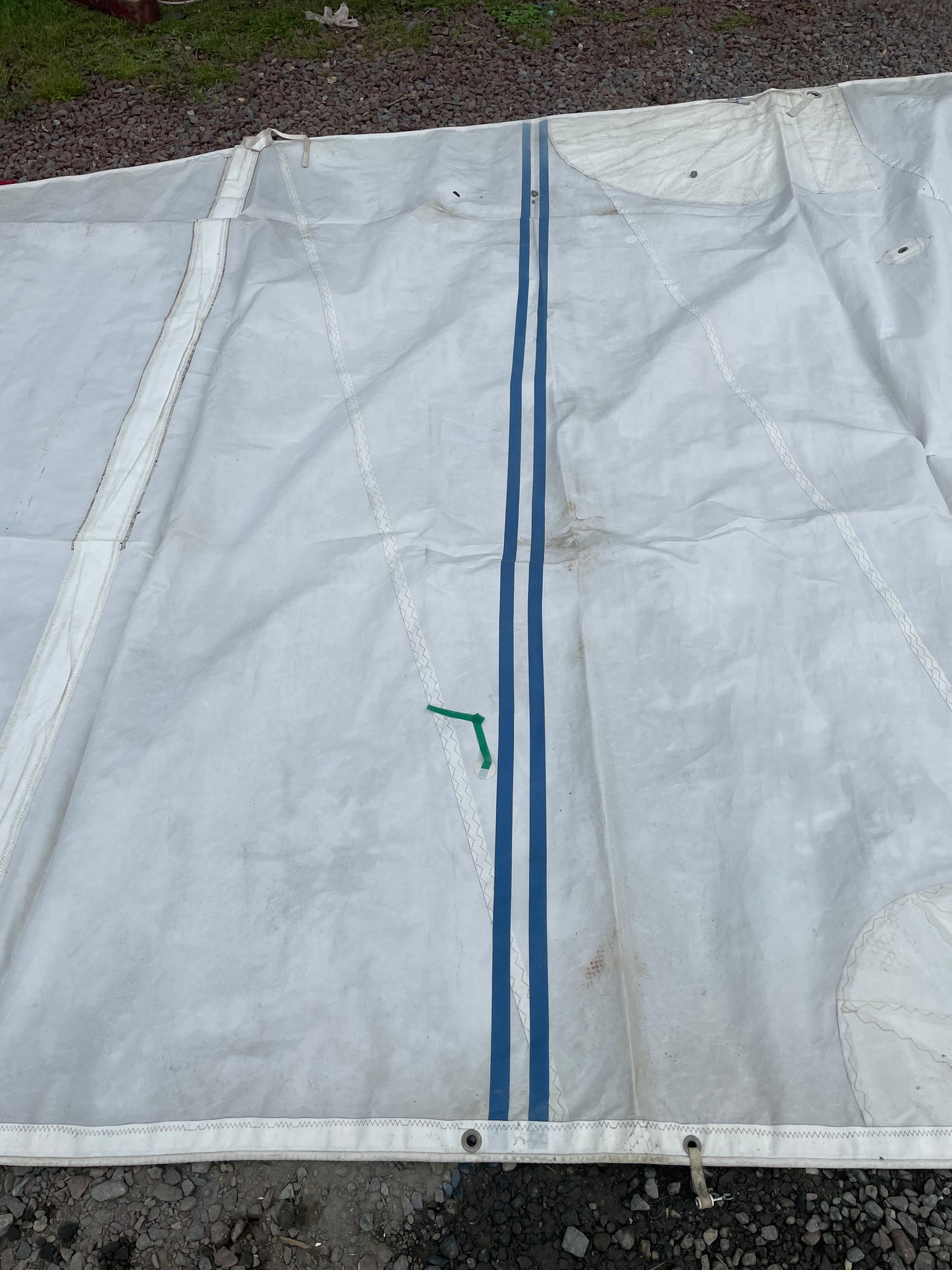 Main Sail- 39’3” x 36’6” x 14’1”