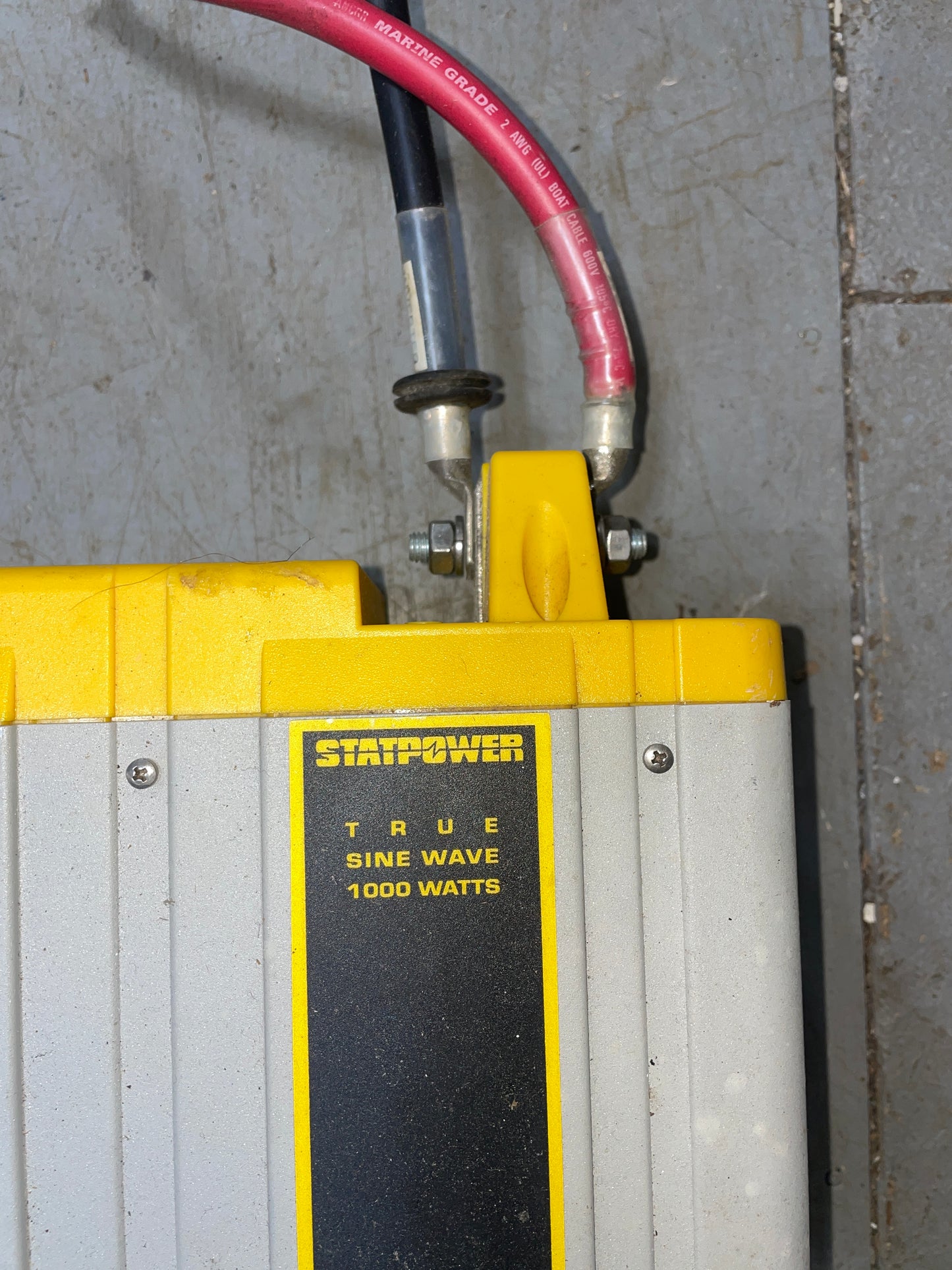 Xantrex Prosine 1000 Watt Inverter WITH Switch