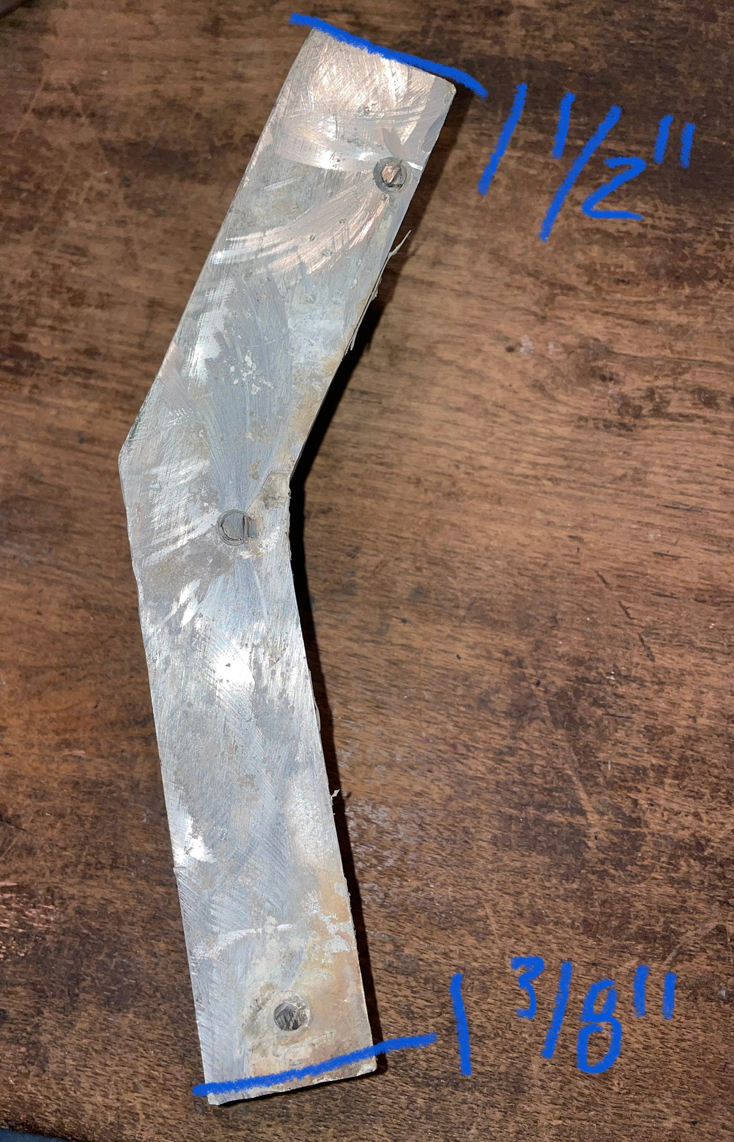 Angled Chock Rear In Rail Guide- Sabre 42