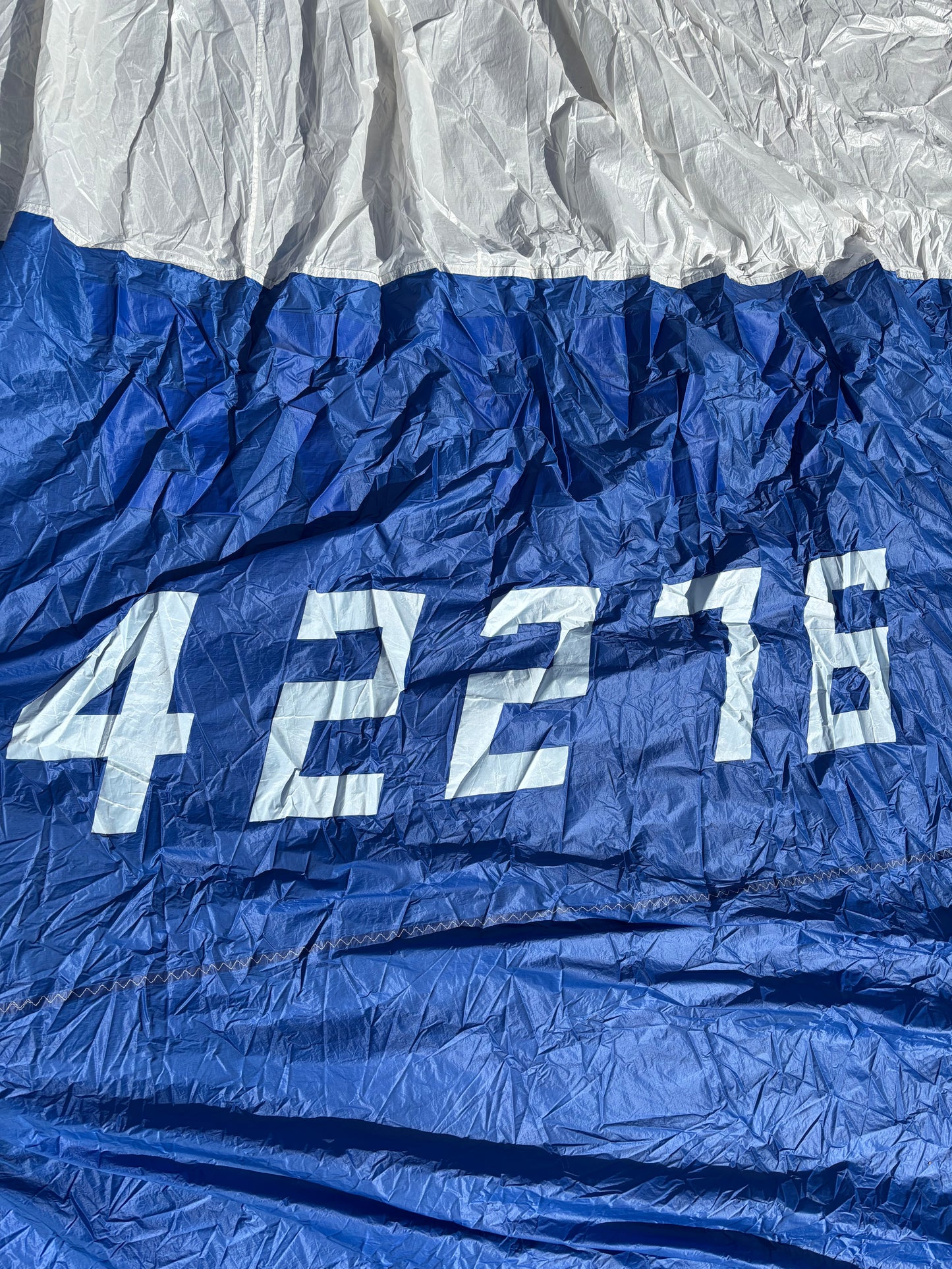 Symmetrical Spinnaker 38'2" x 38'2" x 21'6" - Tartan 33