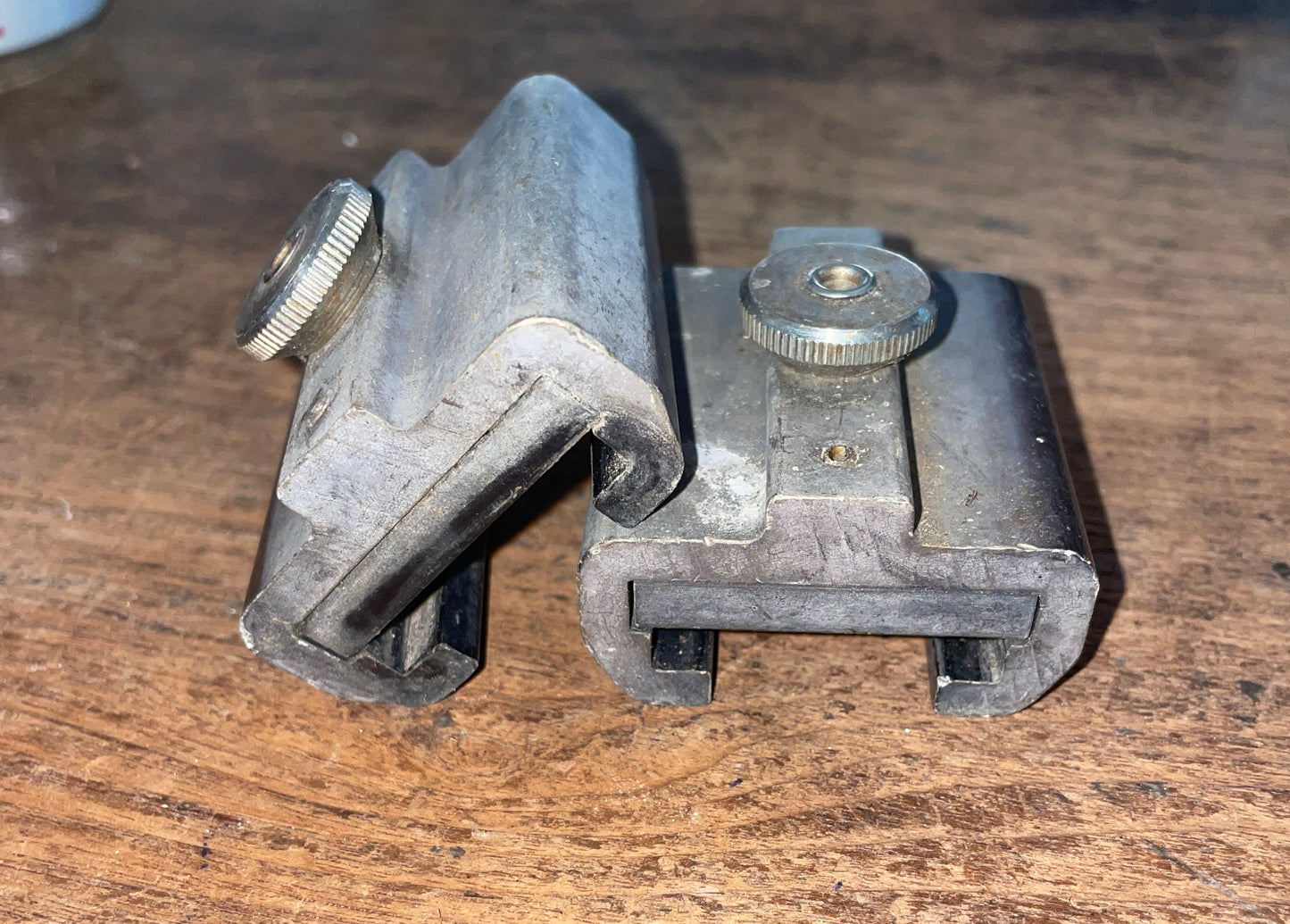 PAIR 1” T Track Ends-Pull Top