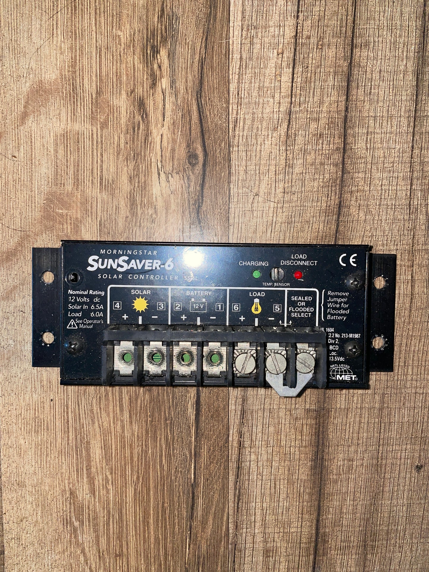 Morningstar SunSaver-6 Solar Control SS-6L