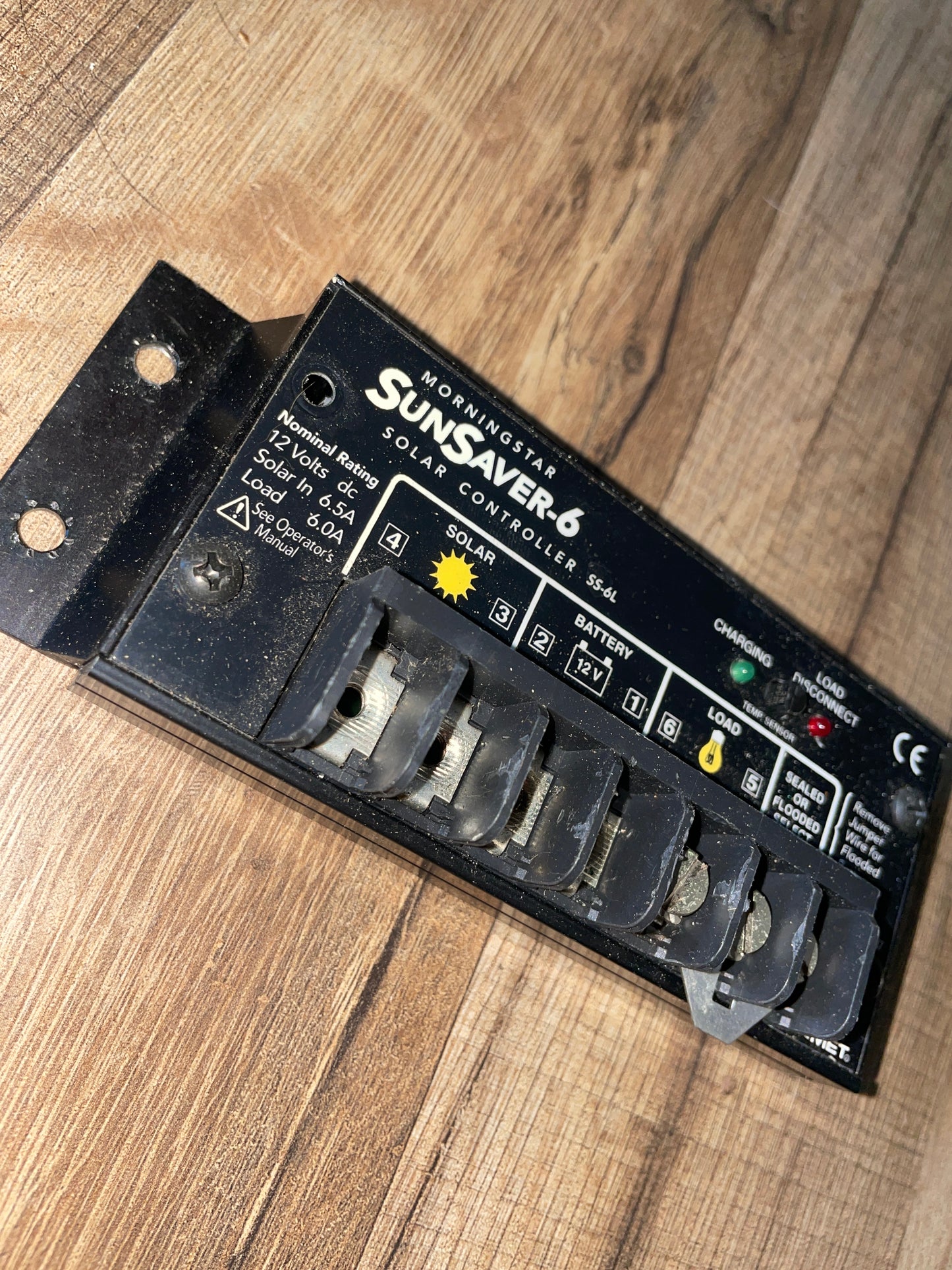 Morningstar SunSaver-6 Solar Control SS-6L