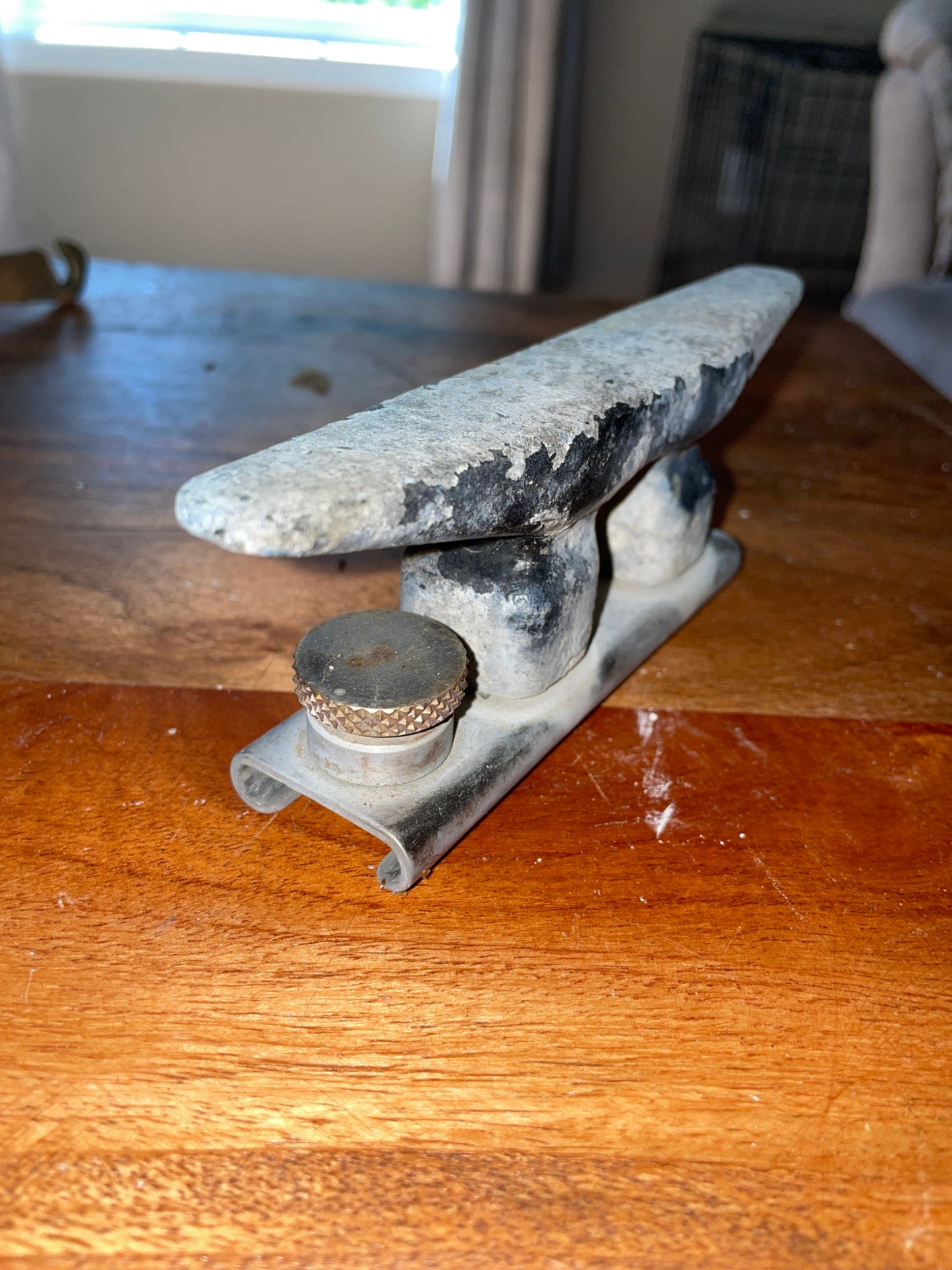 Cleat (5 7/8”) On 1” Screw Top Track Car