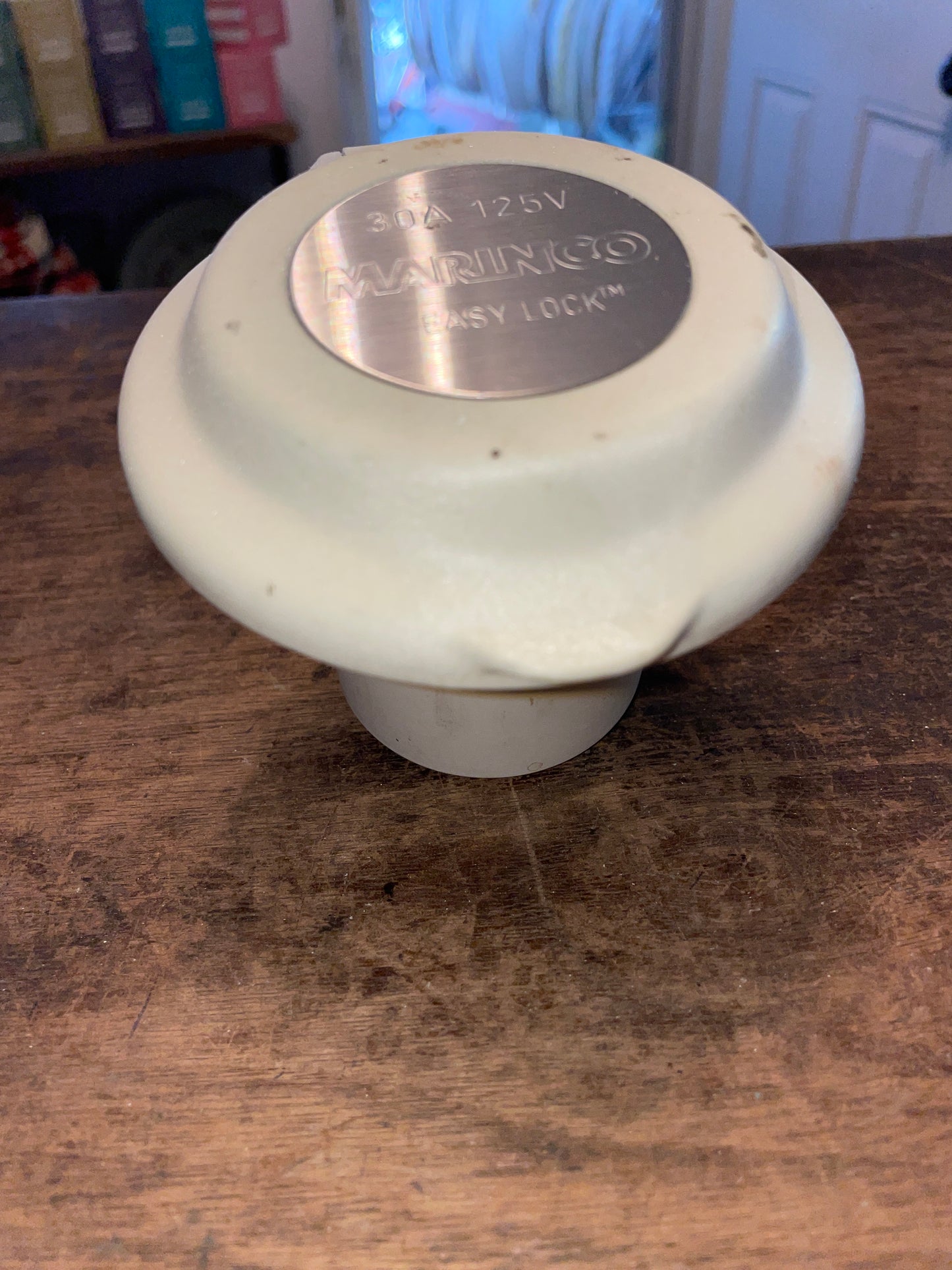 Marinco 30A 125V Easy Lock Shore Plug
