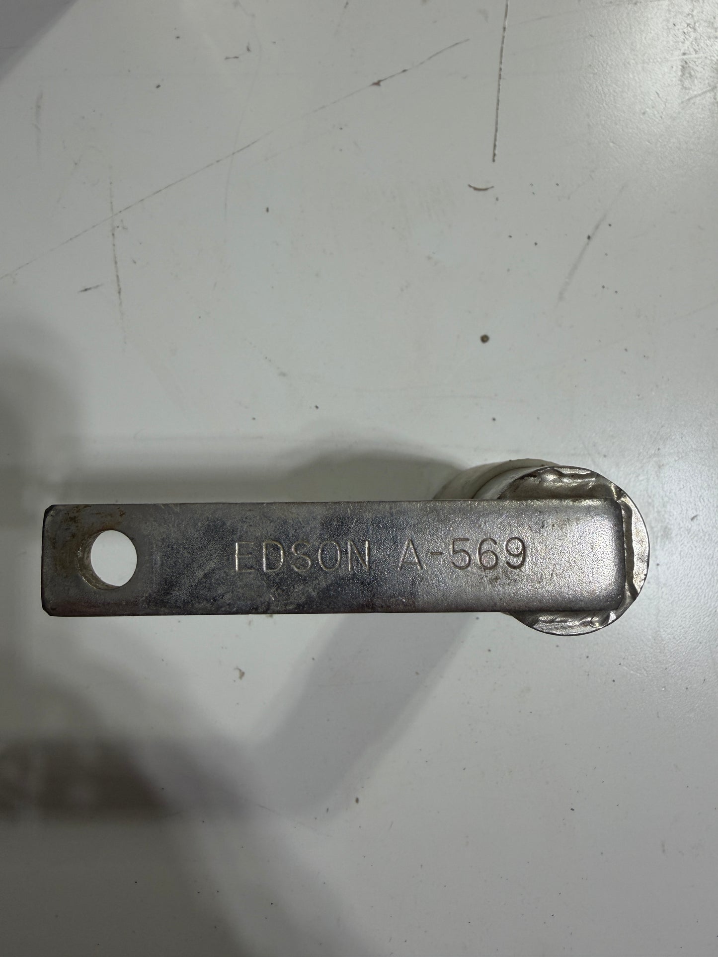 Edson A - 569 Throttle Handle Connection