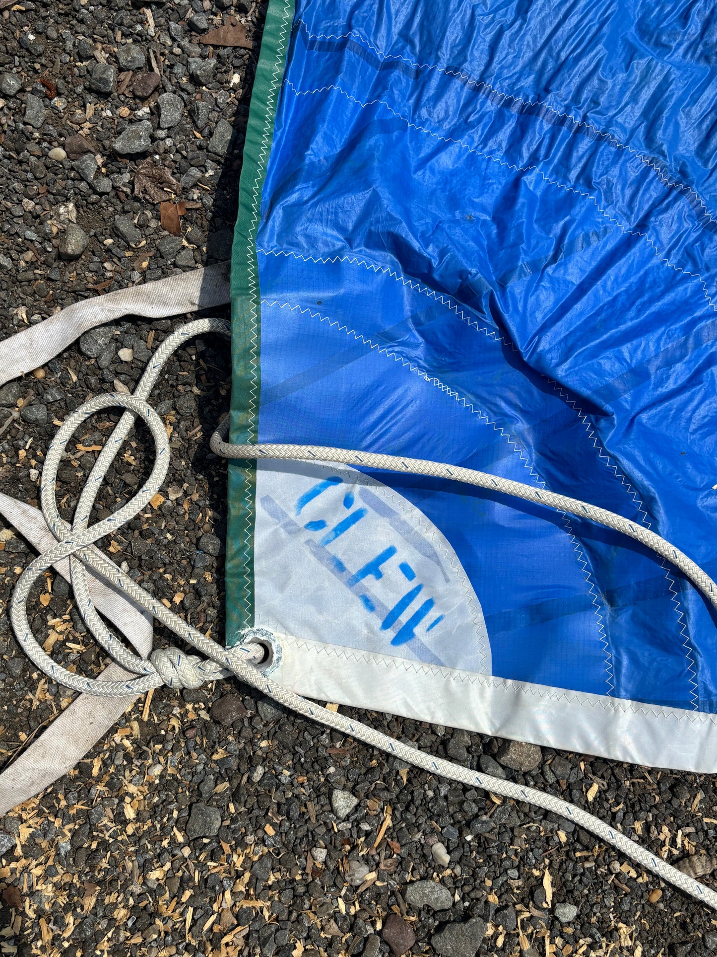 Catalina 27 Spinnaker — 27’11” x 26’7” x 18’