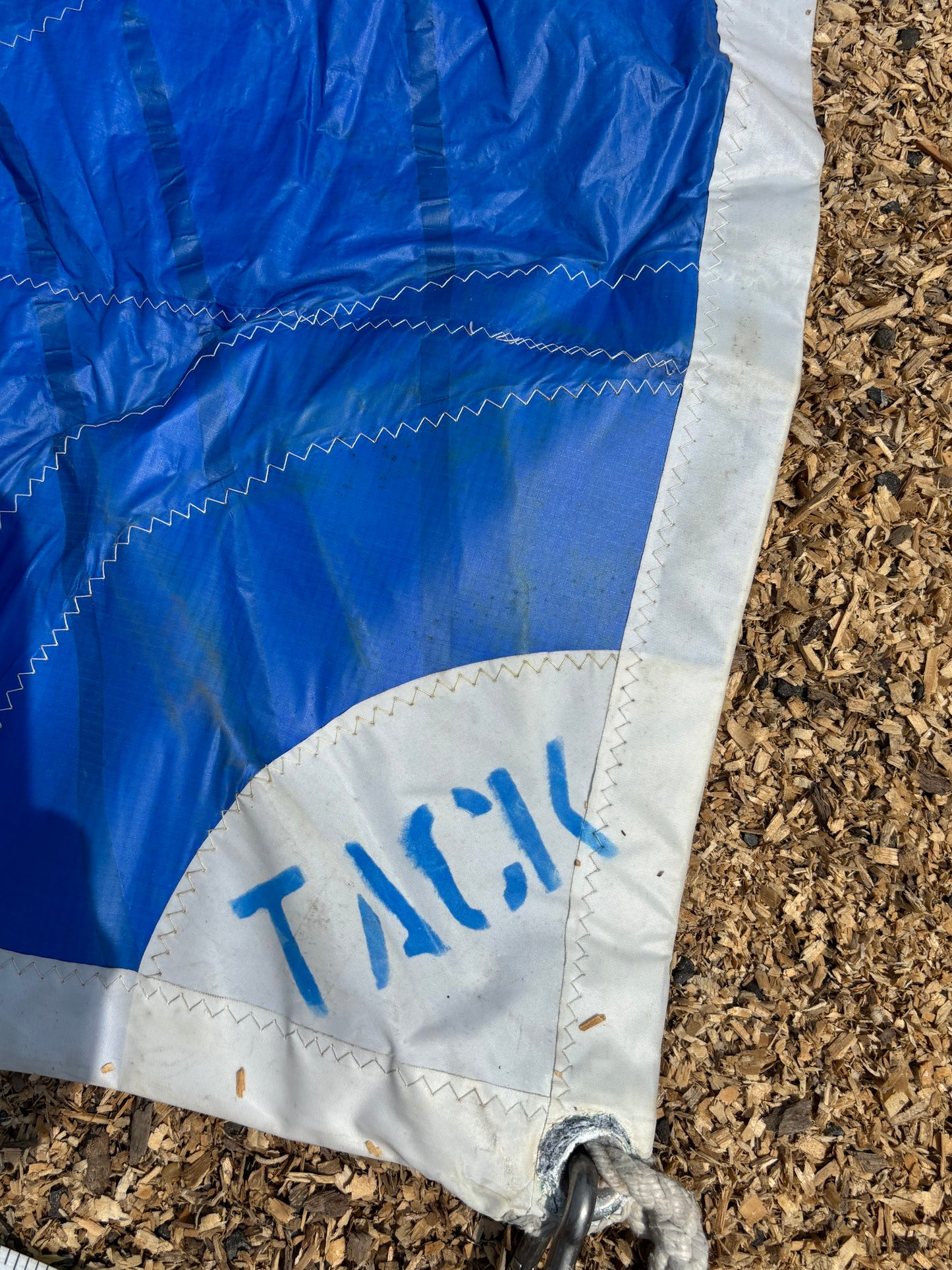 Catalina 27 Spinnaker — 27’11” x 26’7” x 18’