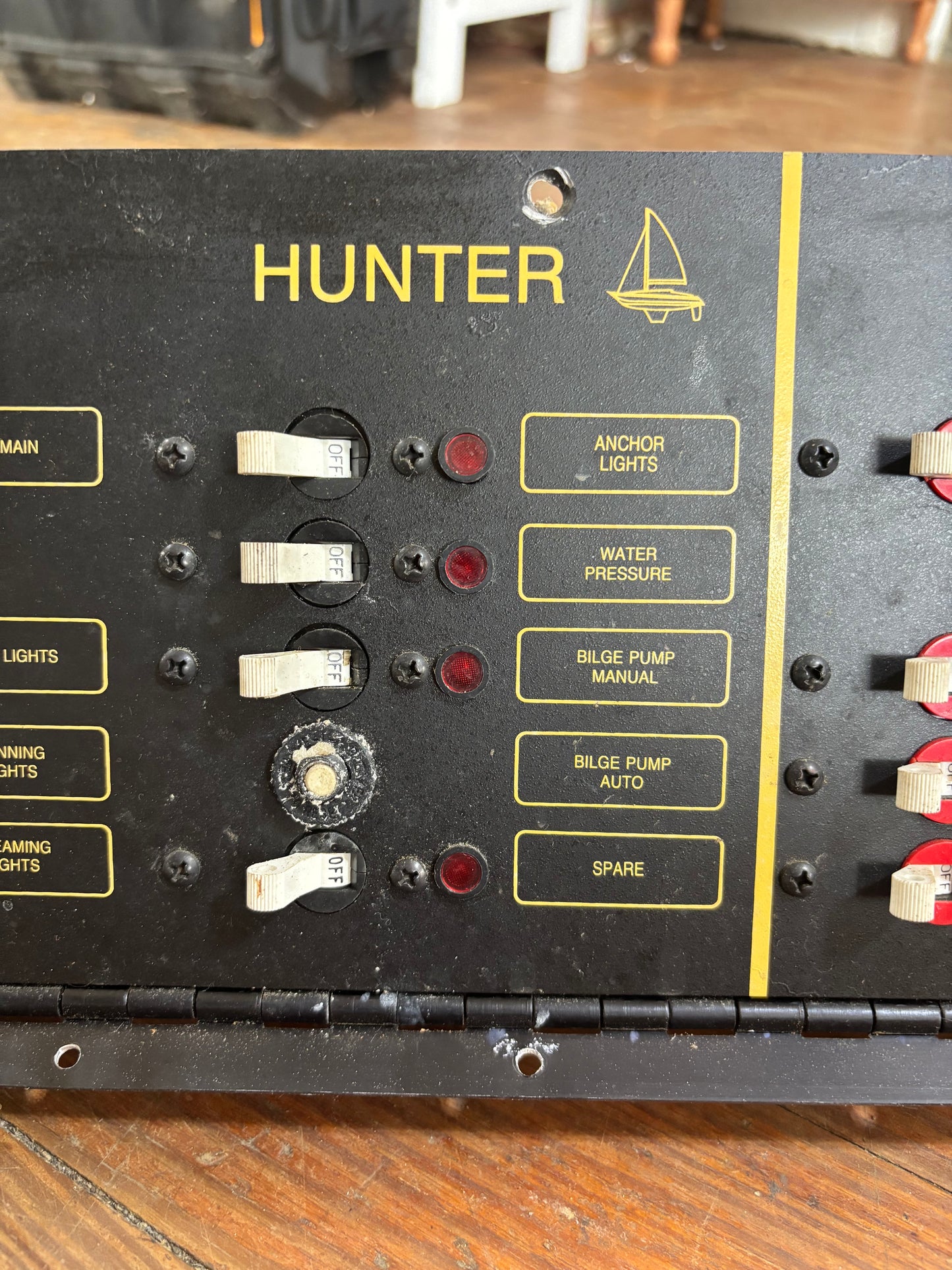Hunter 30 AC/DC Electrical Panel