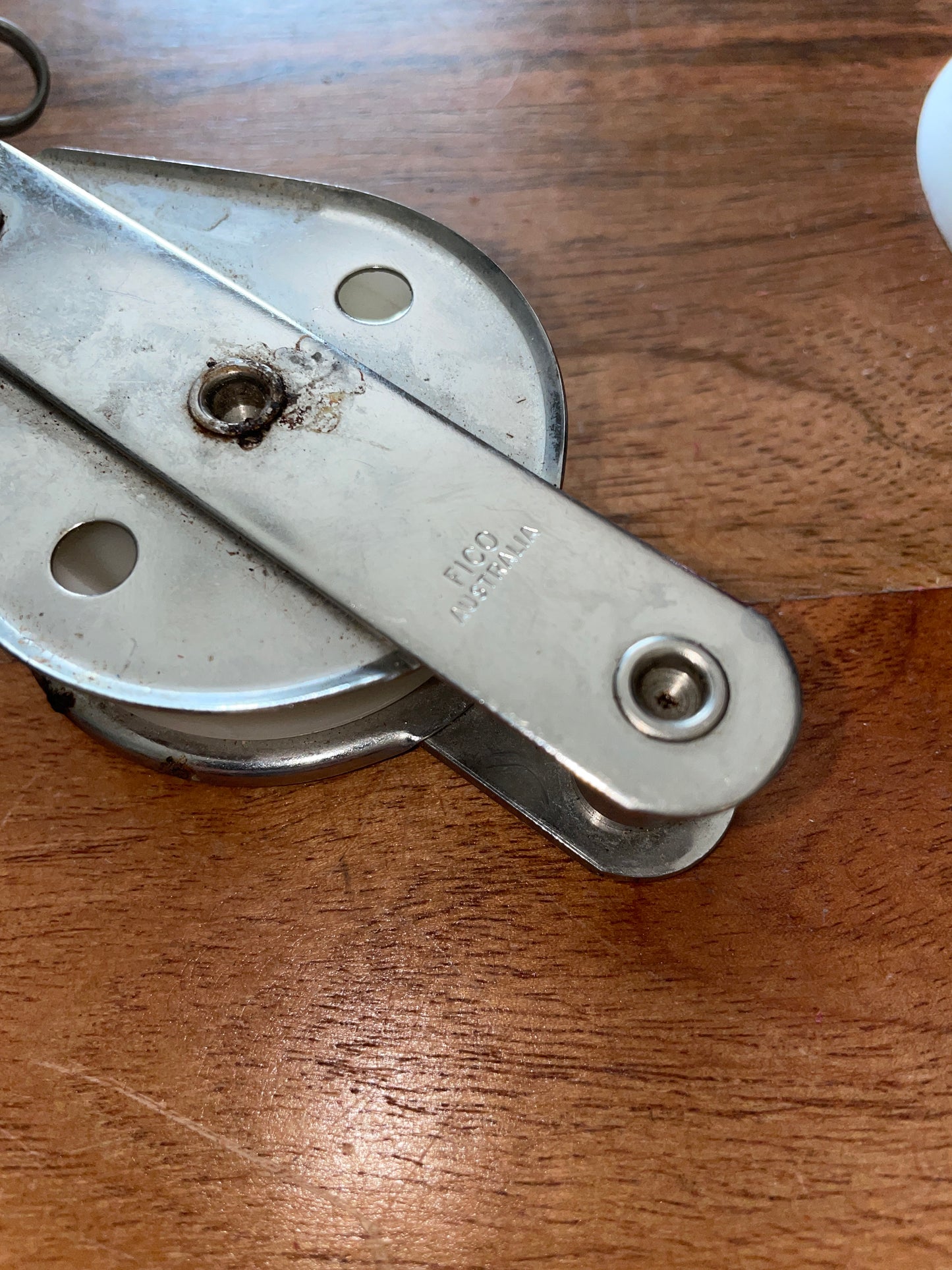 Fico 2 1/8” Single Block With Beckett & Nicro Marine Shackle - 7/16” Line