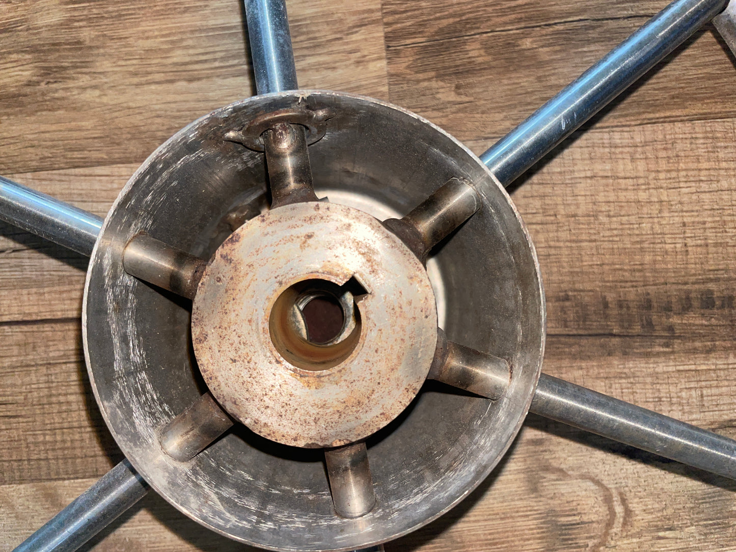 21” Stainless & Wood Wheel - 11/16” Keyed Shaft OFF 1969 Seadog 30’