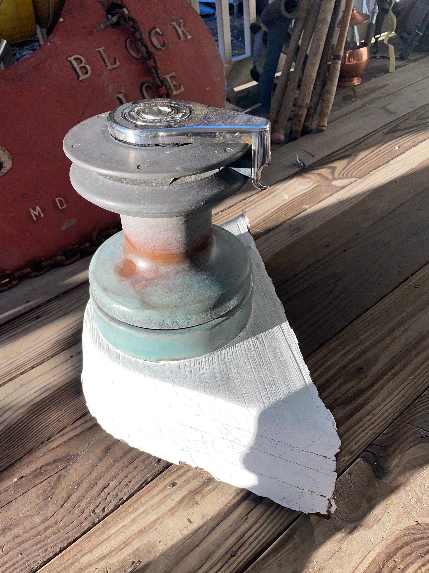 Large Bronze 2 Speed Self Tailing Winch With Mounting Block