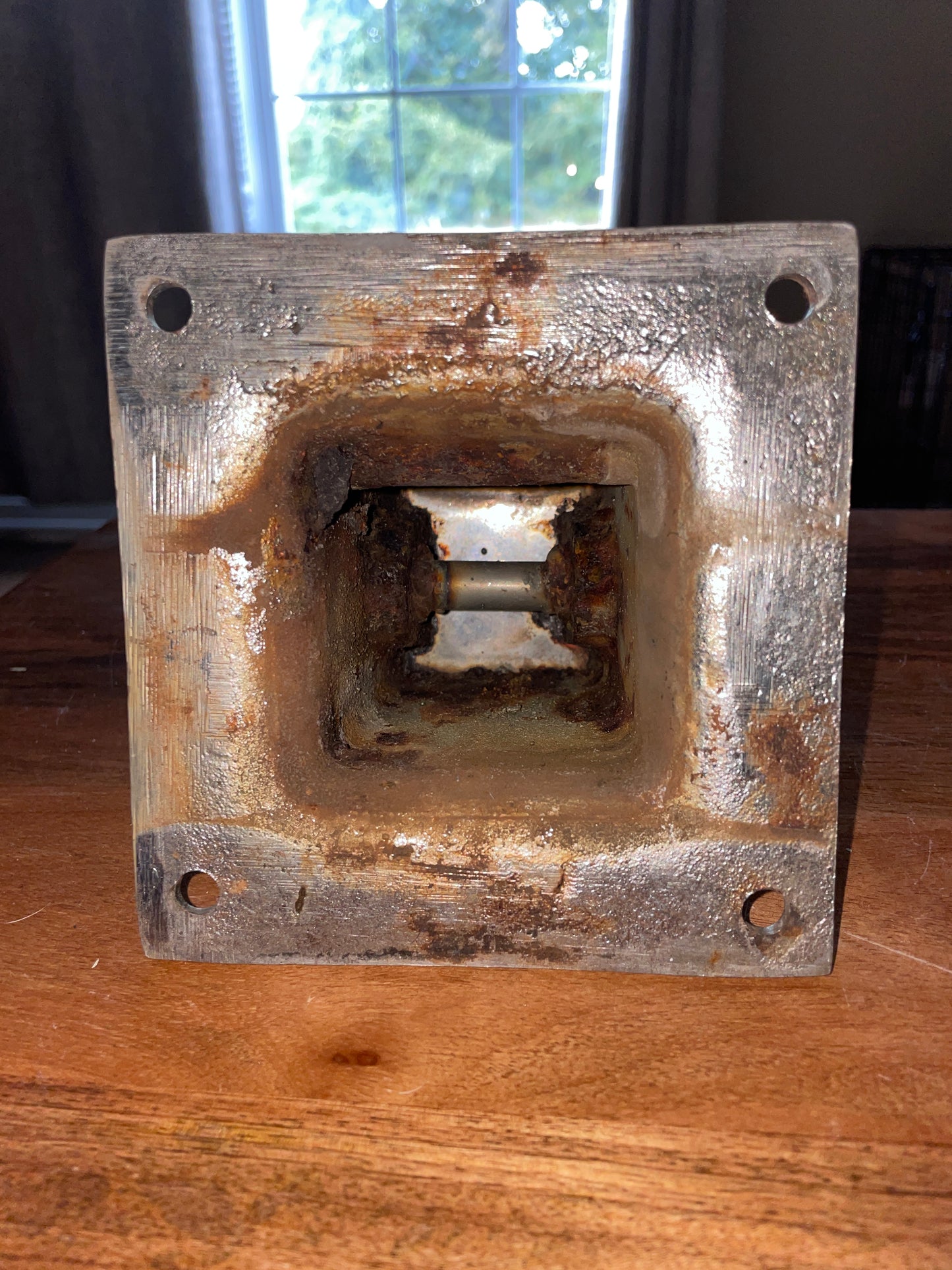 Heavy Duty Bollard Cleat - 6 1/2”