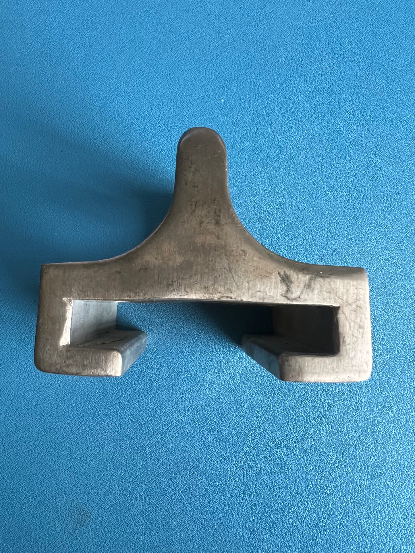 Bronze Heavy Duty Sail Slide 2 1/4" Track Code BB2001