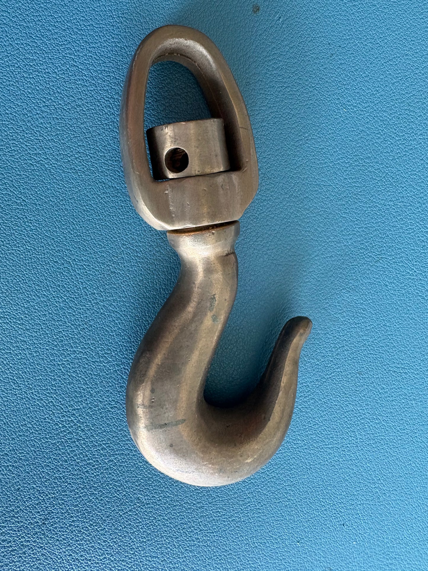 Bronze Block Swivel Hook Code H0112