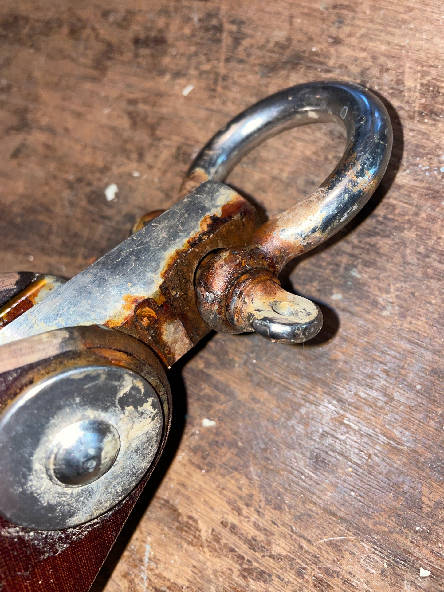 Large Faux Wood Single Block- 5” Sheave- 13/16” Line