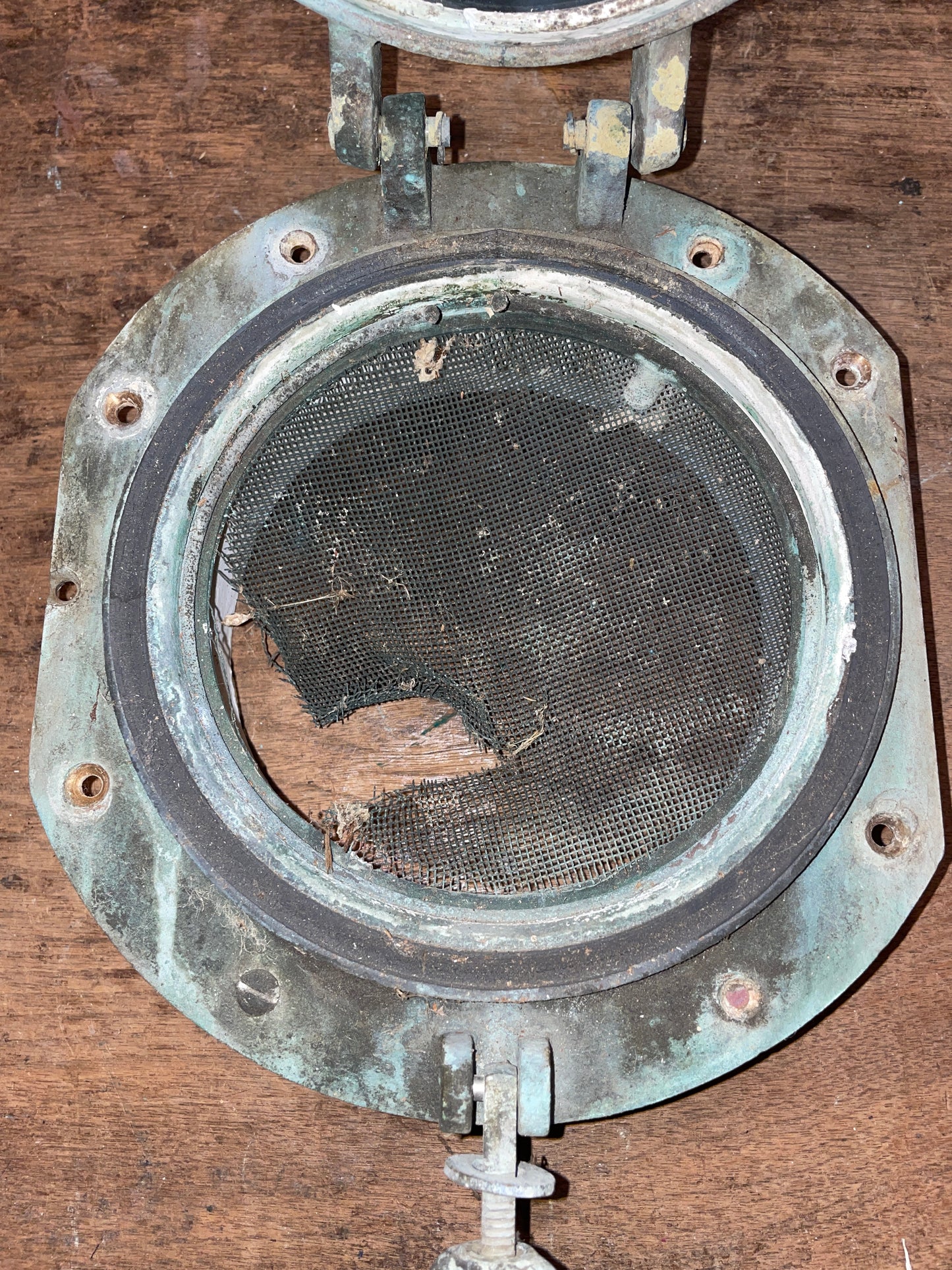 Bronze Opening Portlight- ID 6 3/8”