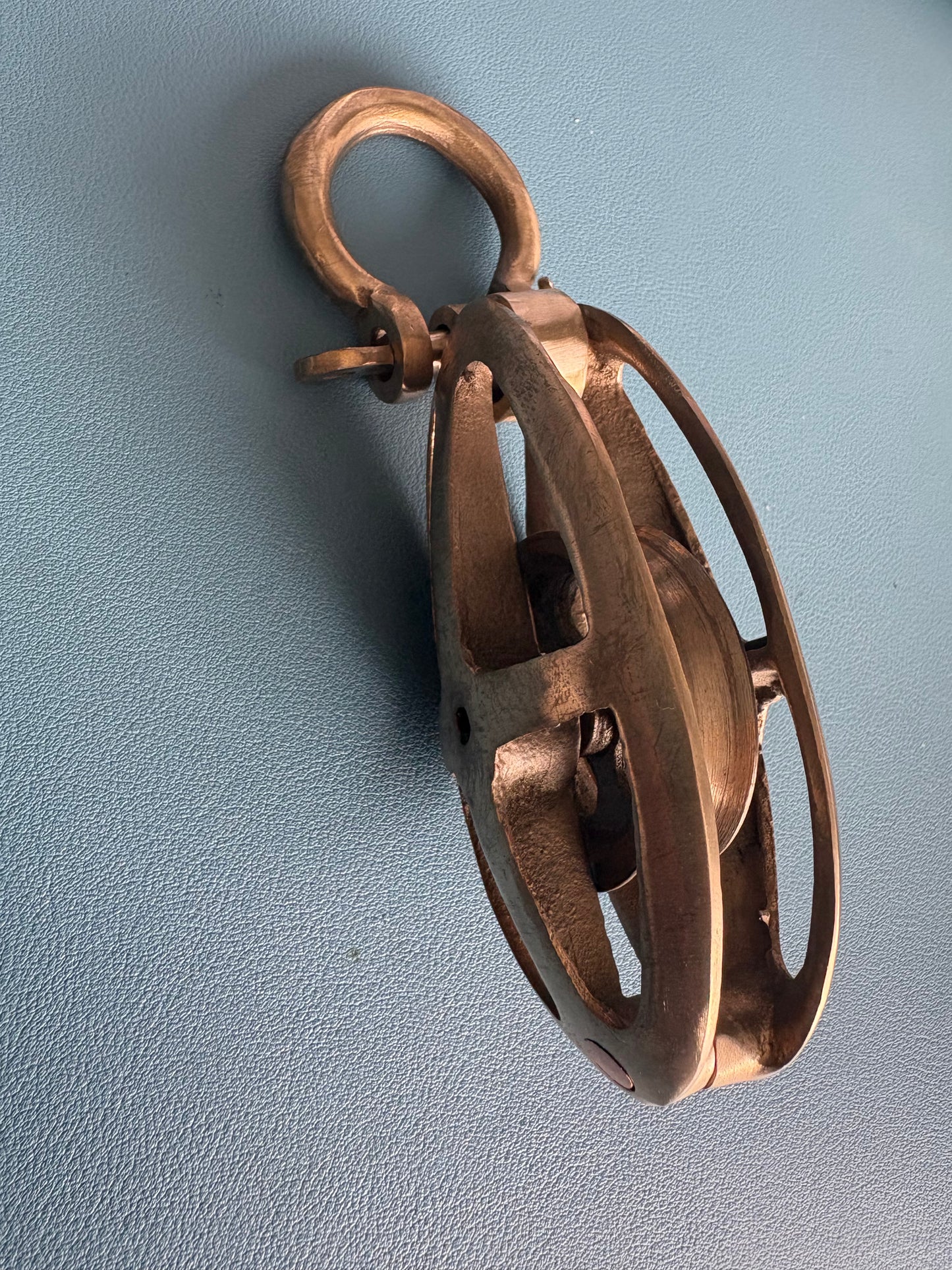 Bronze Cage Block 3/8" line Code BB6601 with Bow Pin Shackle