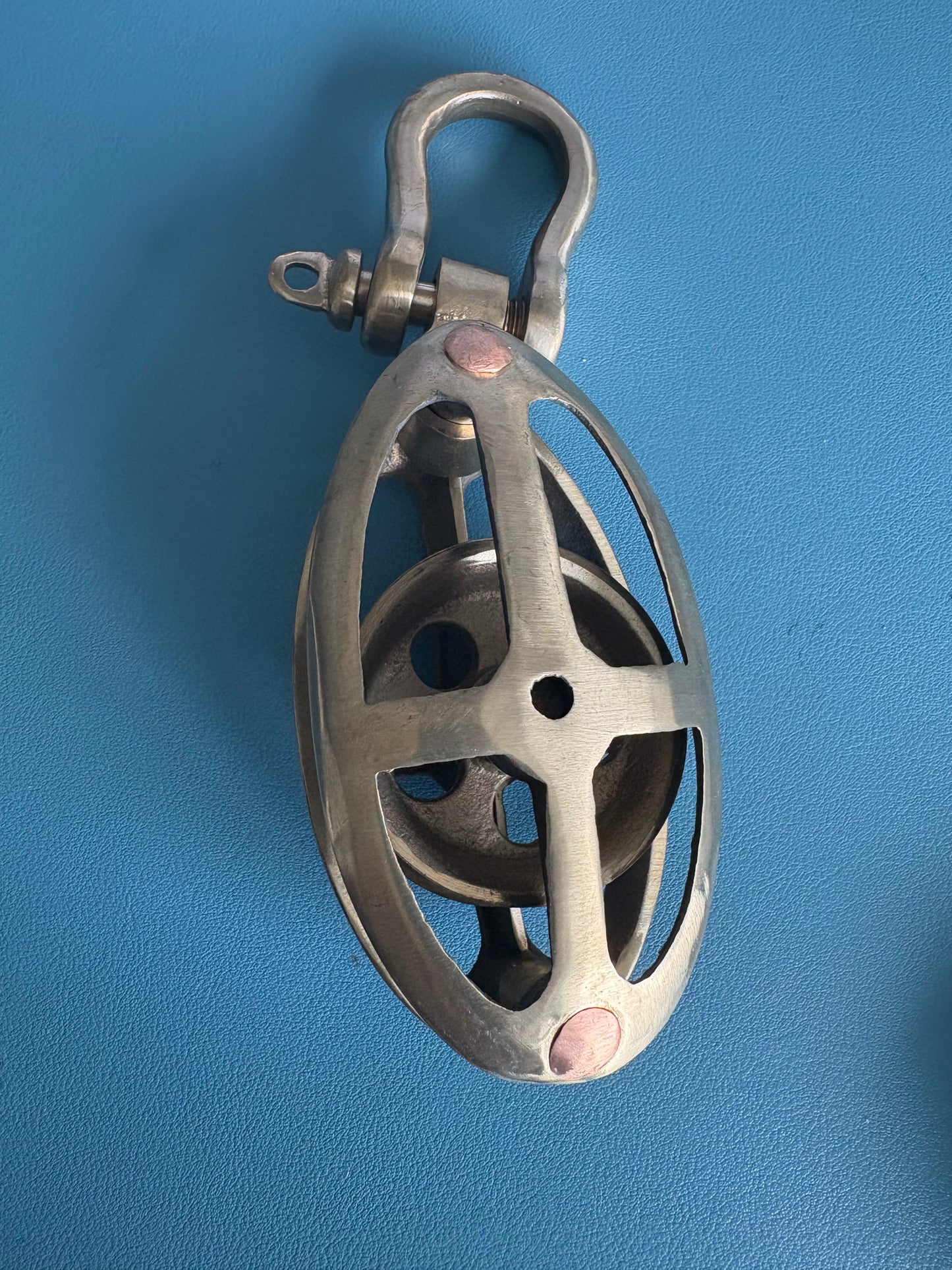 Bronze Cage Block 1/2" line Code BB1992 with Bow Shackle