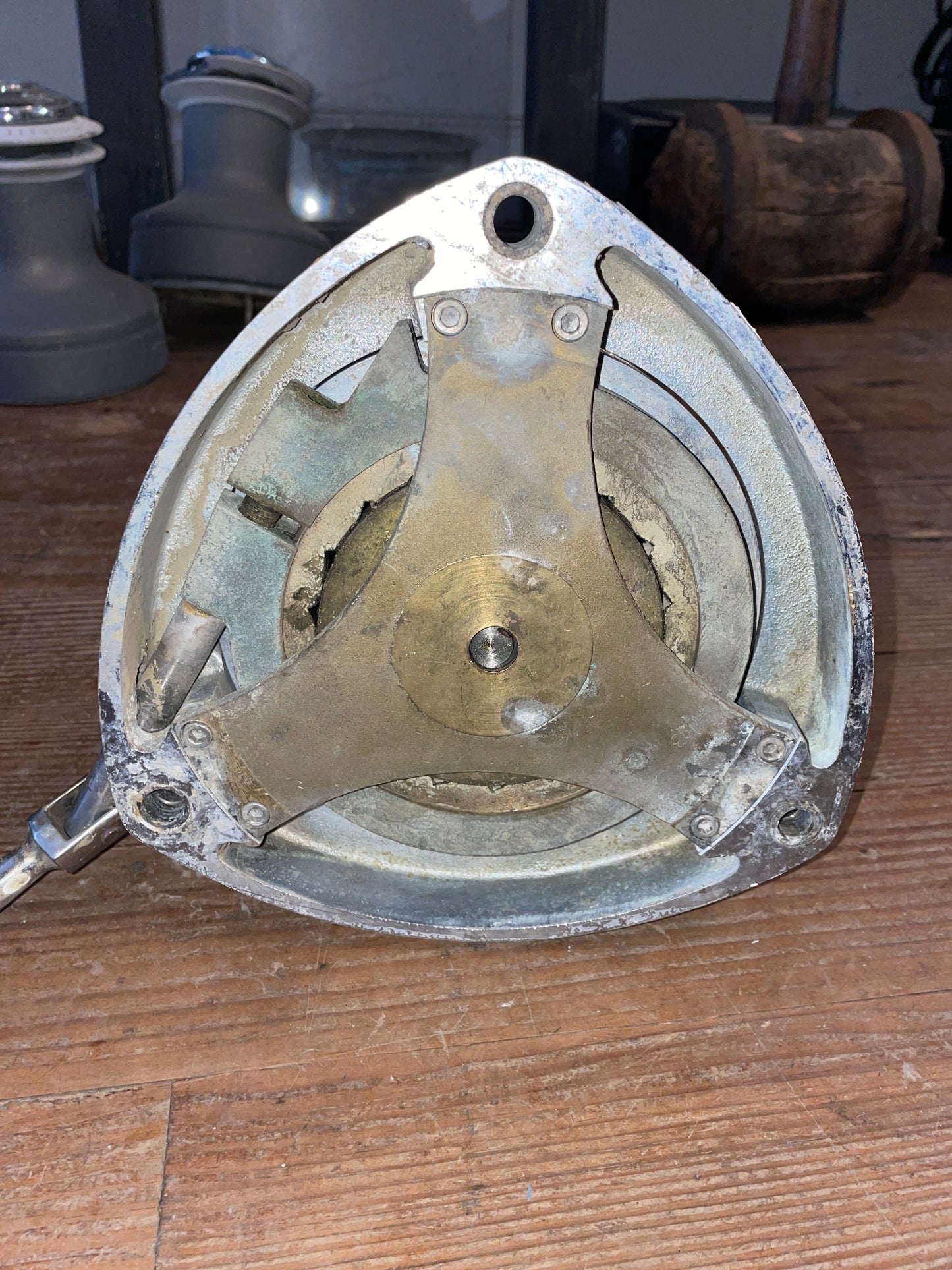 Lewmar Chromed Bronze Halyard Winch