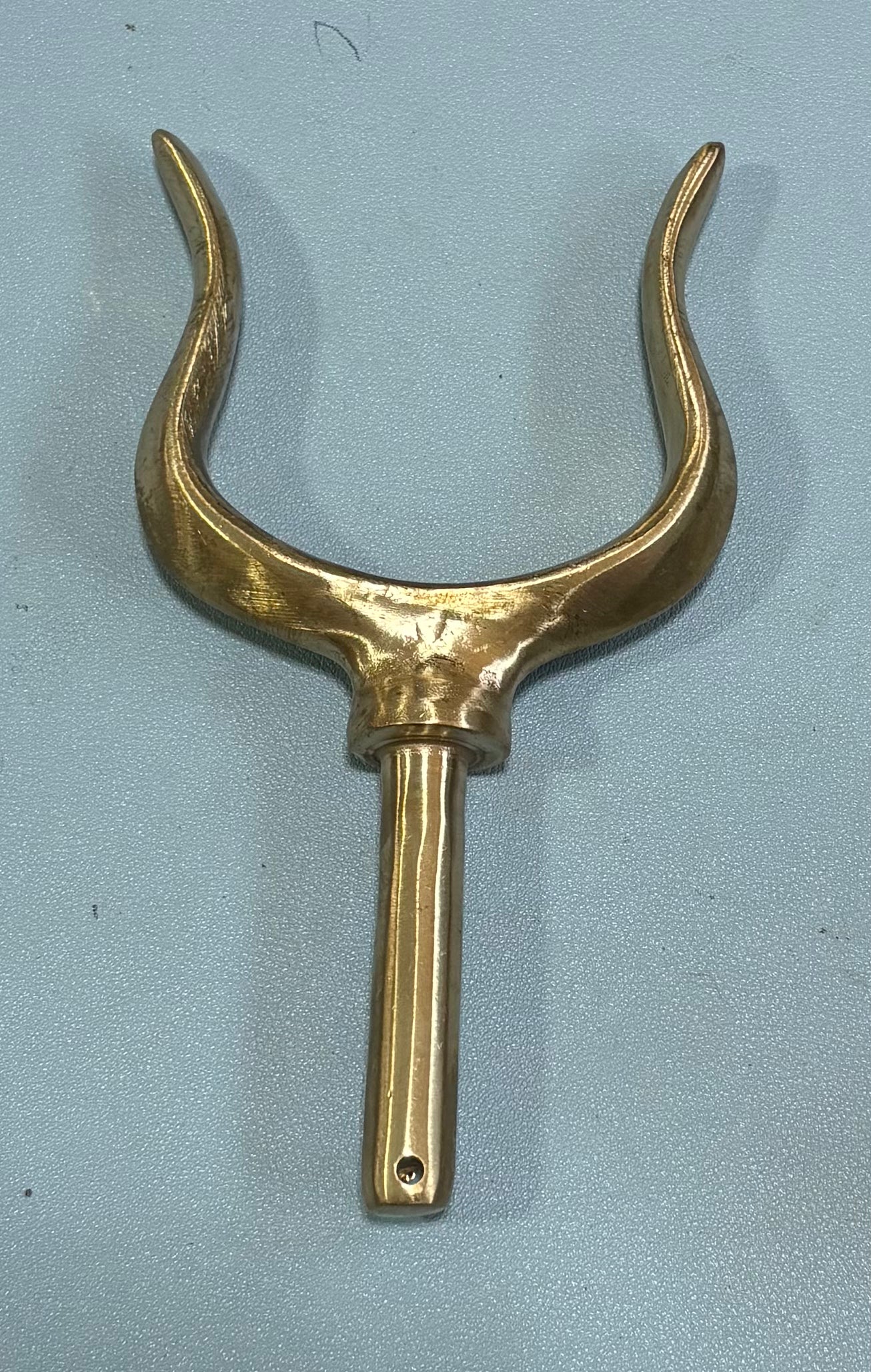 Bronze Ribbed Horn Oar Lock Code HM7309A