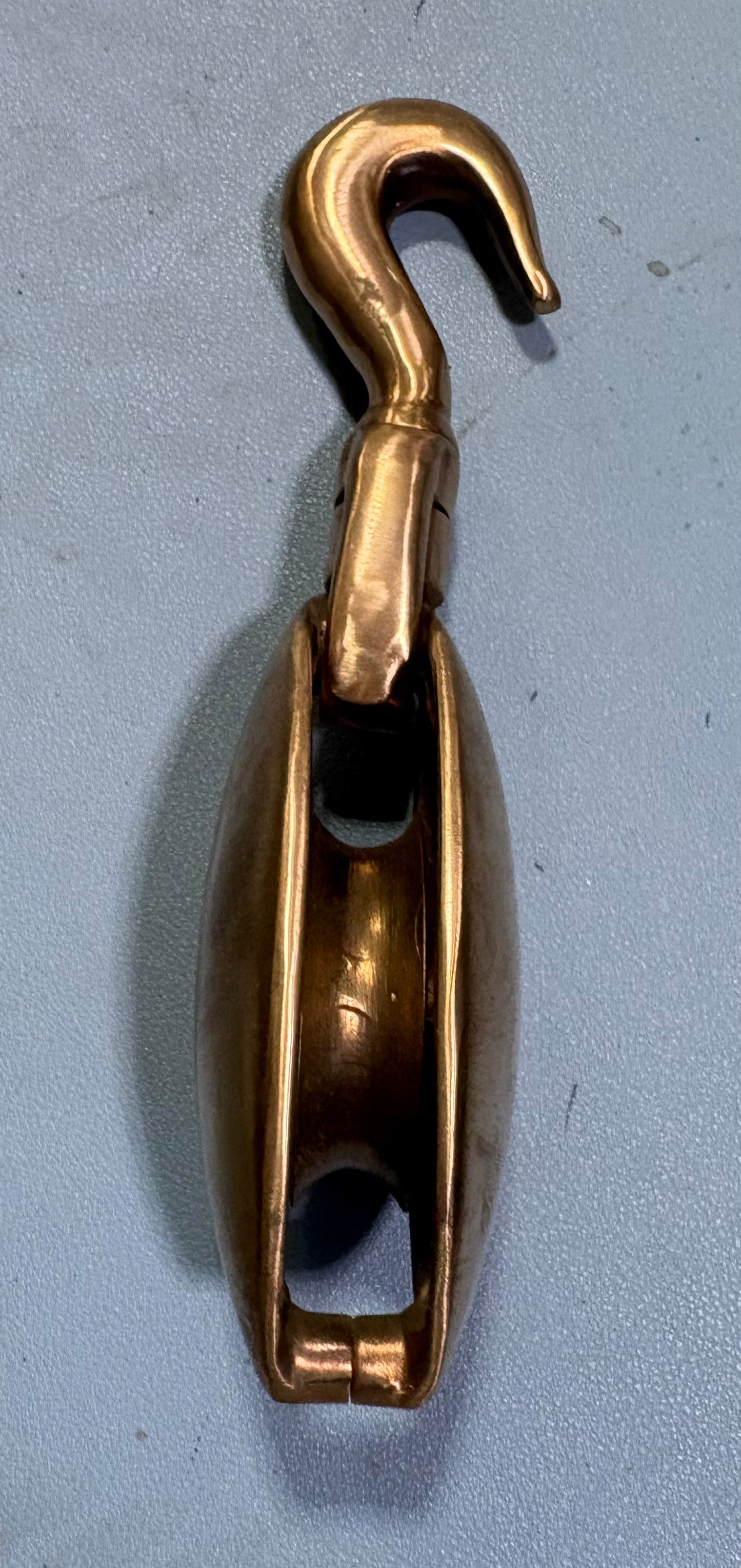 Bronze Single 1/2" Block with Swivel Hook