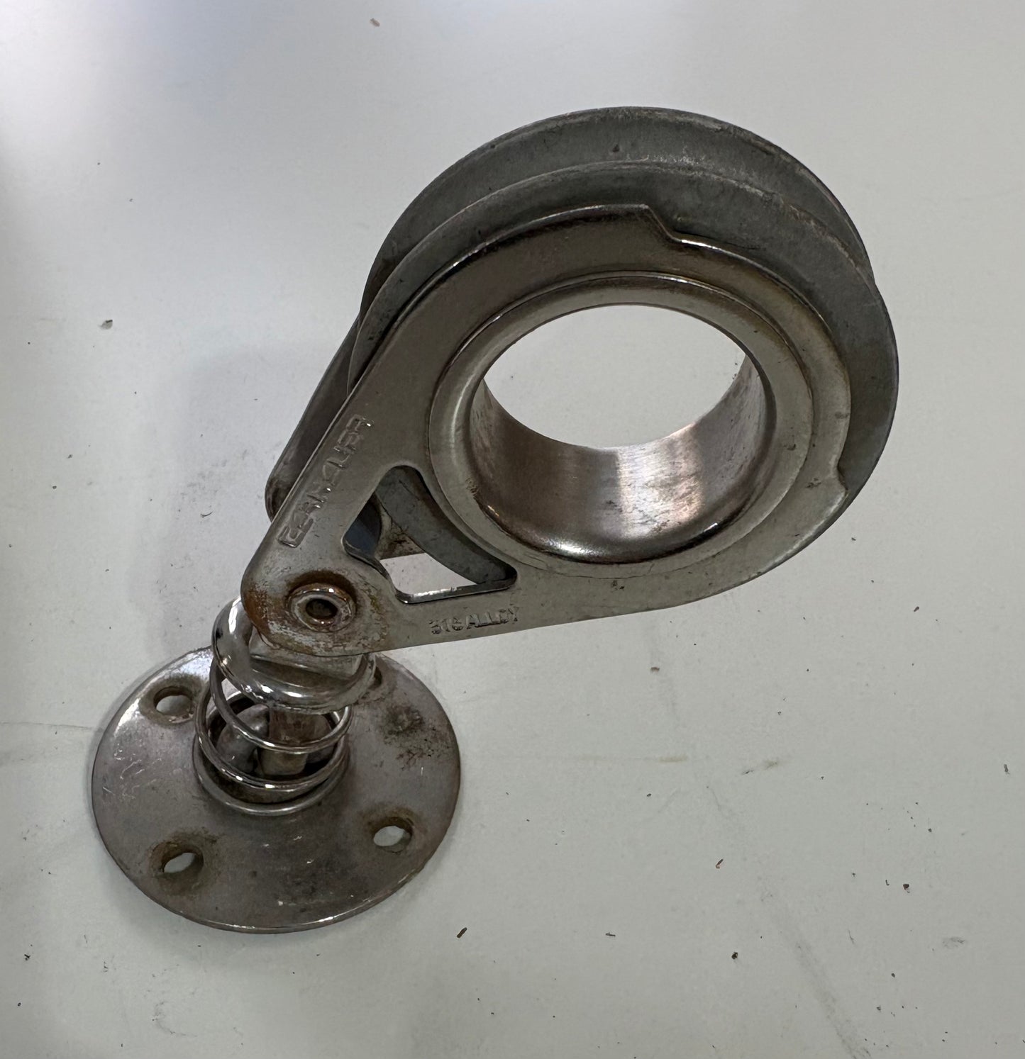 Garhauer Spring Loaded Standing Block 2 5/8" Wheel, 1/2" Sheave