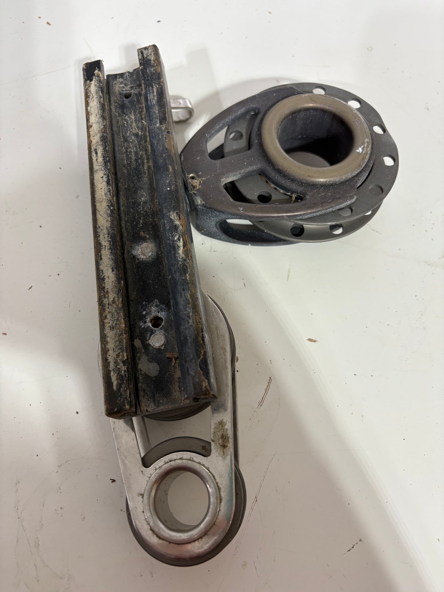 Garhauer Lead Track Car with Fiddle and Standing Block