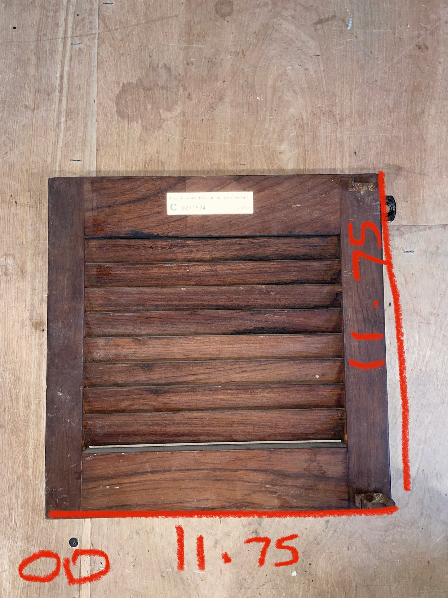 Irwin 37 Louvered Interior Door- OD 11 3/4” L x 11 3/4” W