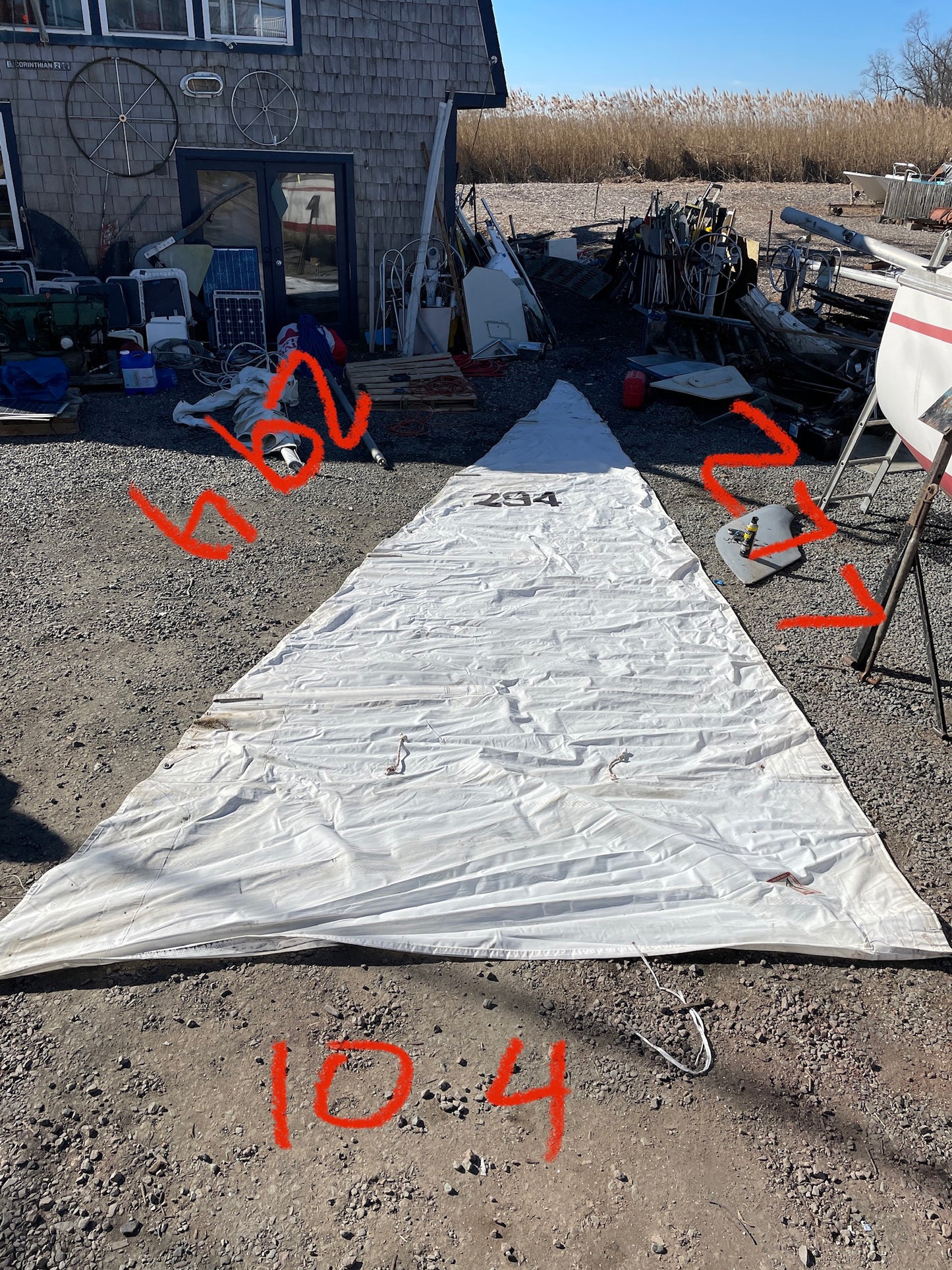 Catalina 27 Mainsail- 29’4” x 27’7” x 10’4”