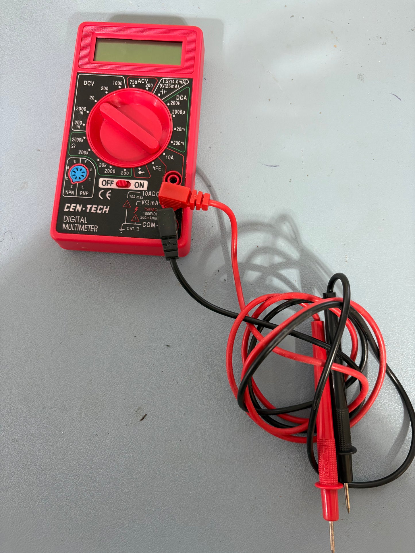 Cen-Tech Digital Multimeter