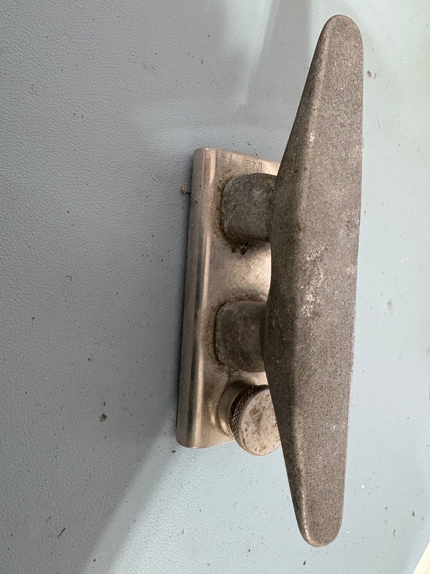 Aluminum Cleat Track Cars 1 3/8"