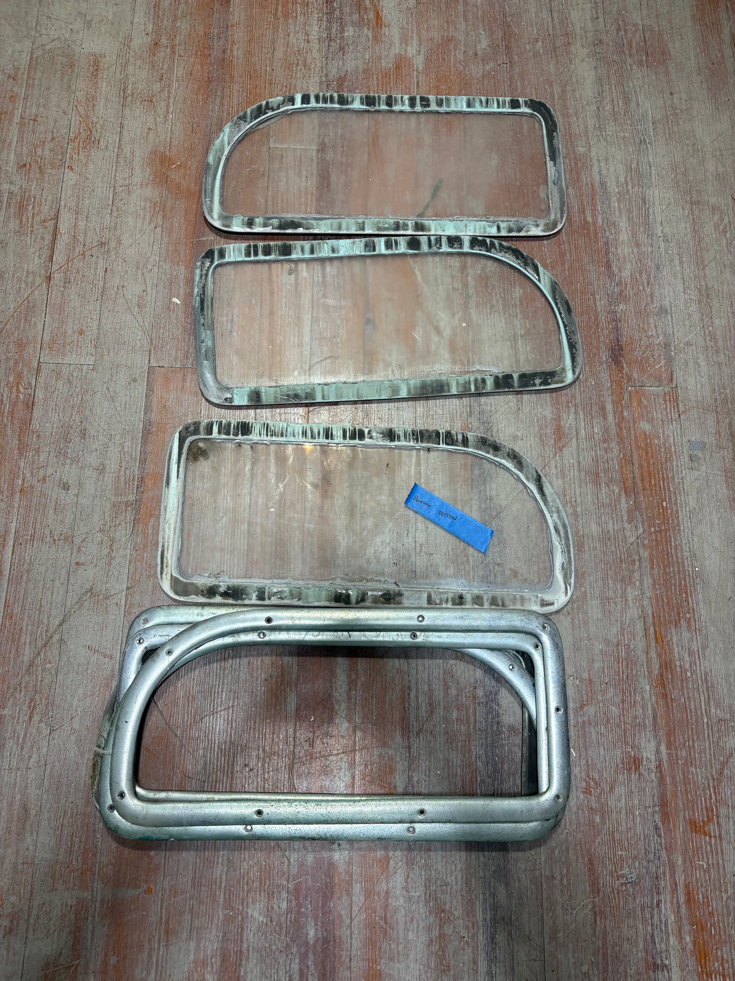 Port Glass Retainers from a Pearson Triton