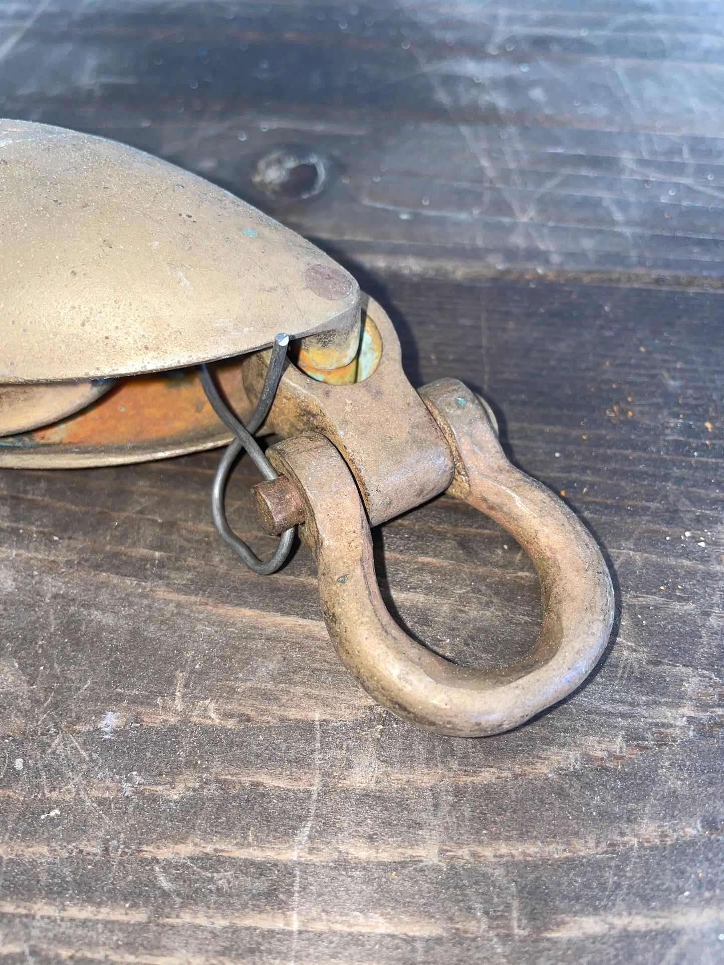 Brass Teardrop Block With Shackle- 7/16” Line