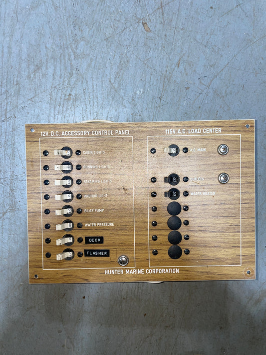 Hunter Marine Corp. 12VDC 8 Switch - 115VAC 3 Switch Panel