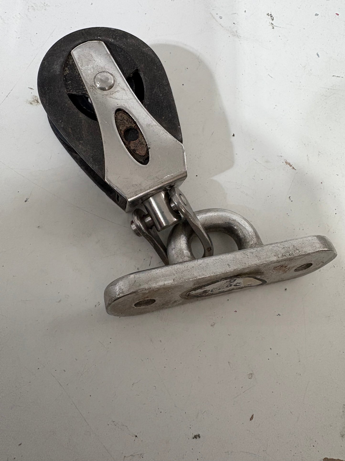 Ronstan Single Bock on a Pad Eye