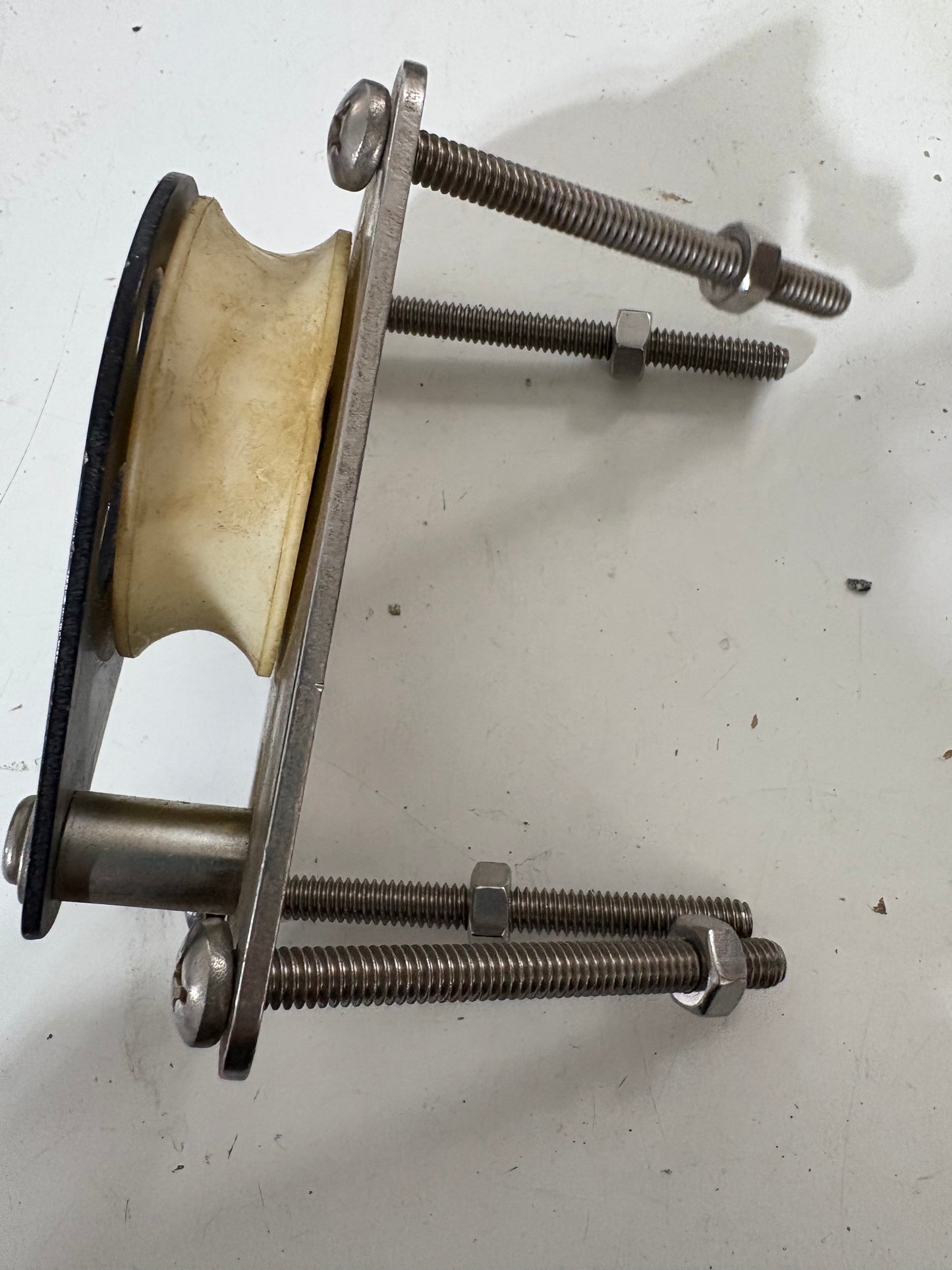 Schaefer Cheek Block