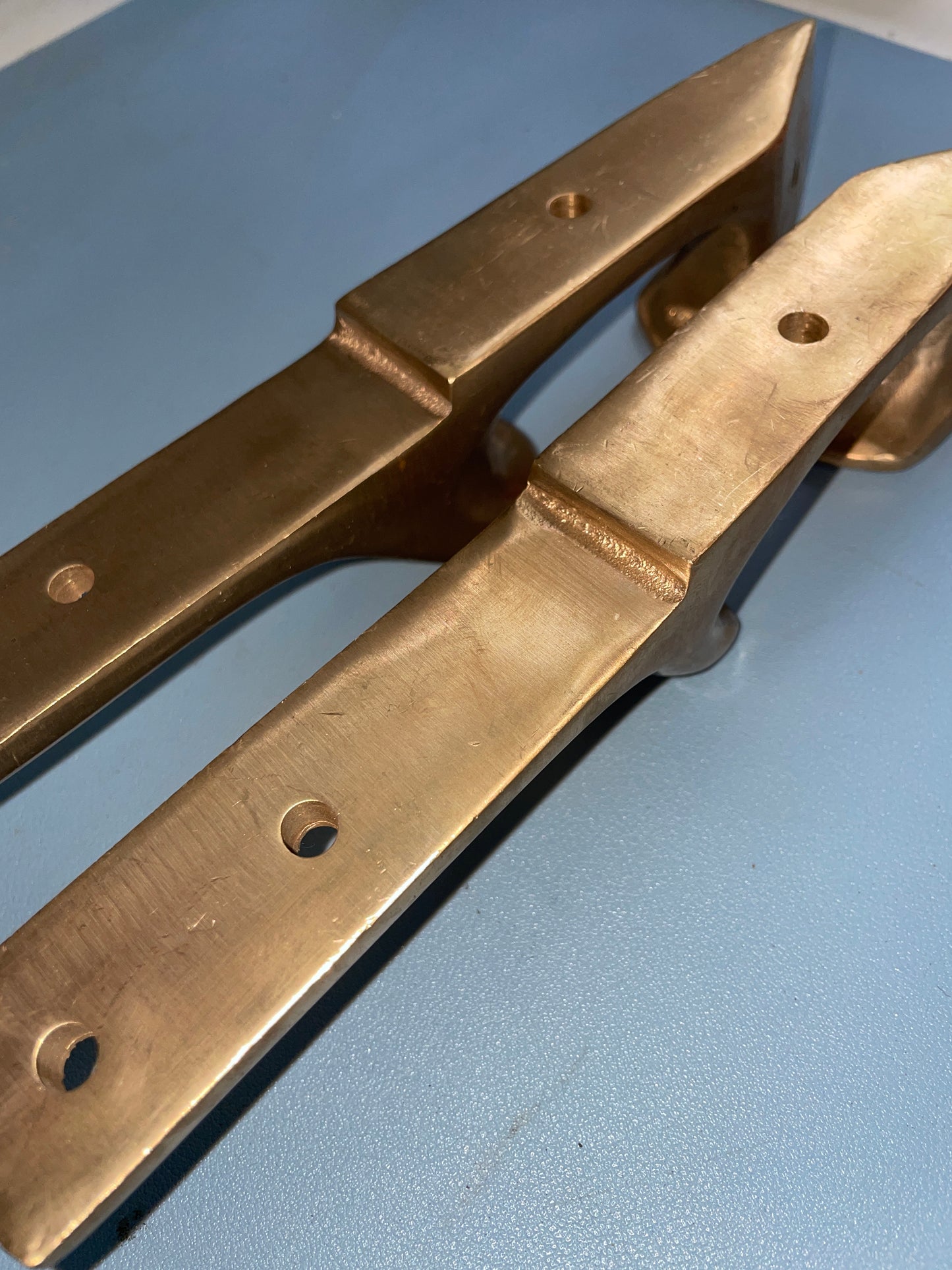 PAIR Port & Starboard Bow Chocks - HM10935