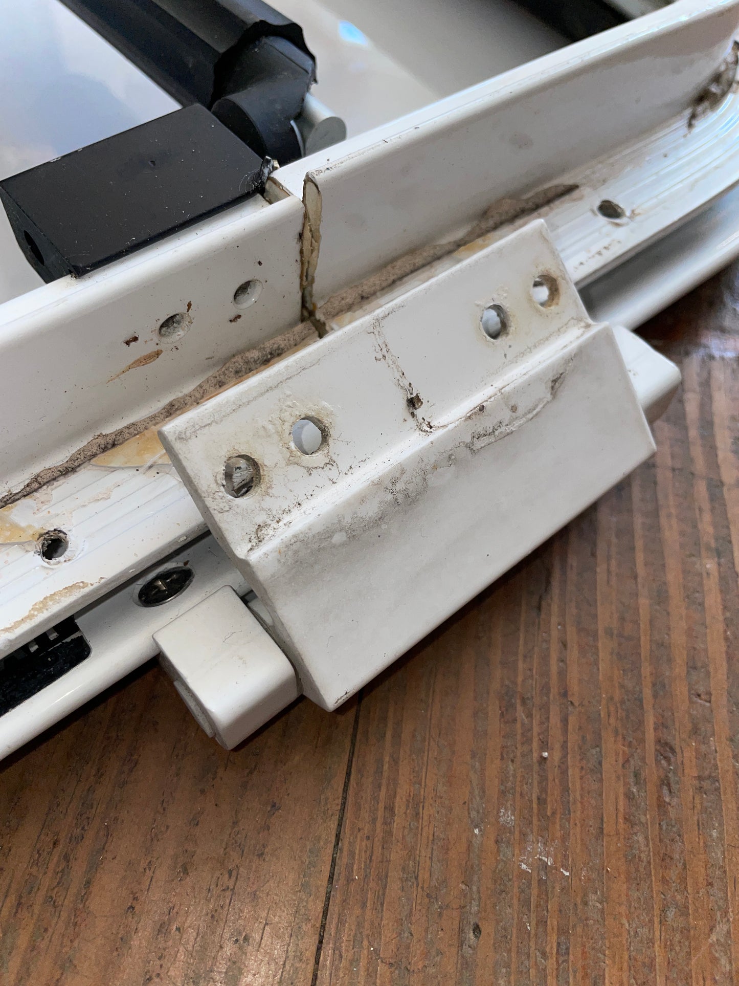 White Bomar Opening Hatch- ID 12” x 12”