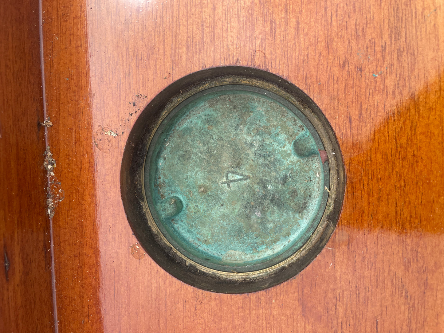 1934 Eisenhower 50' Mahogany Hatch - 26 1/2" Long x 26 5/8" Wide -- #192