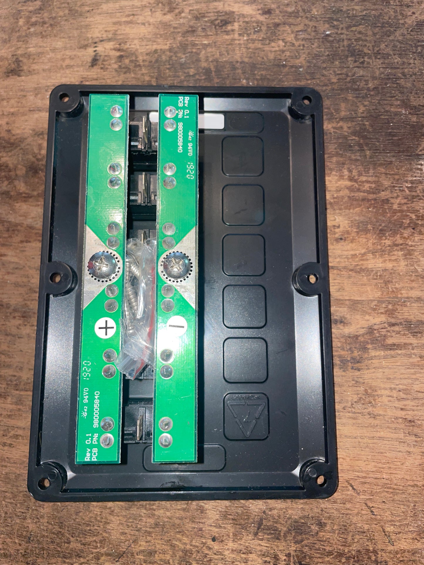 6 Circuit 12V DC Electric Panel By West Marine